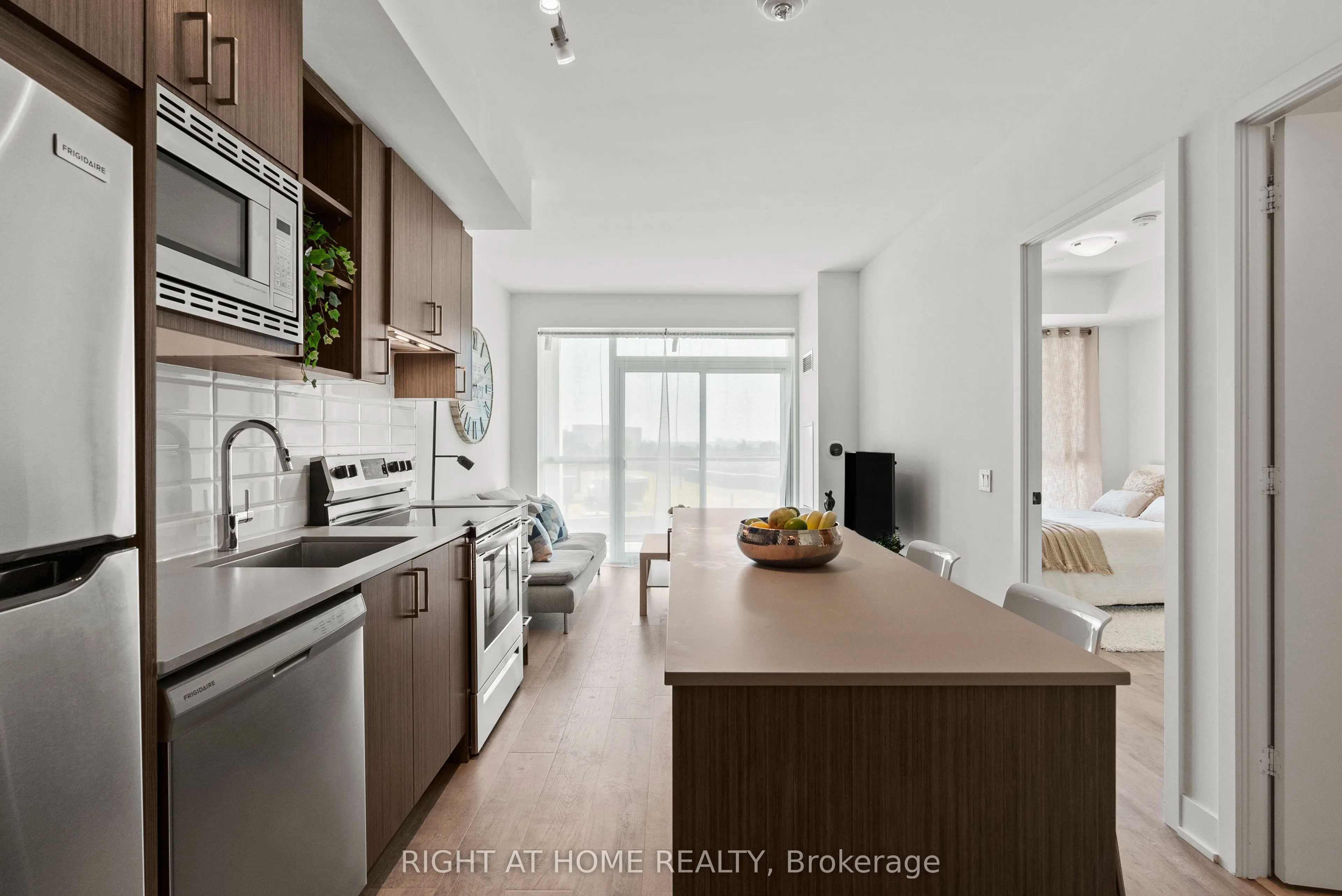 60 George Butchart Drive, #509