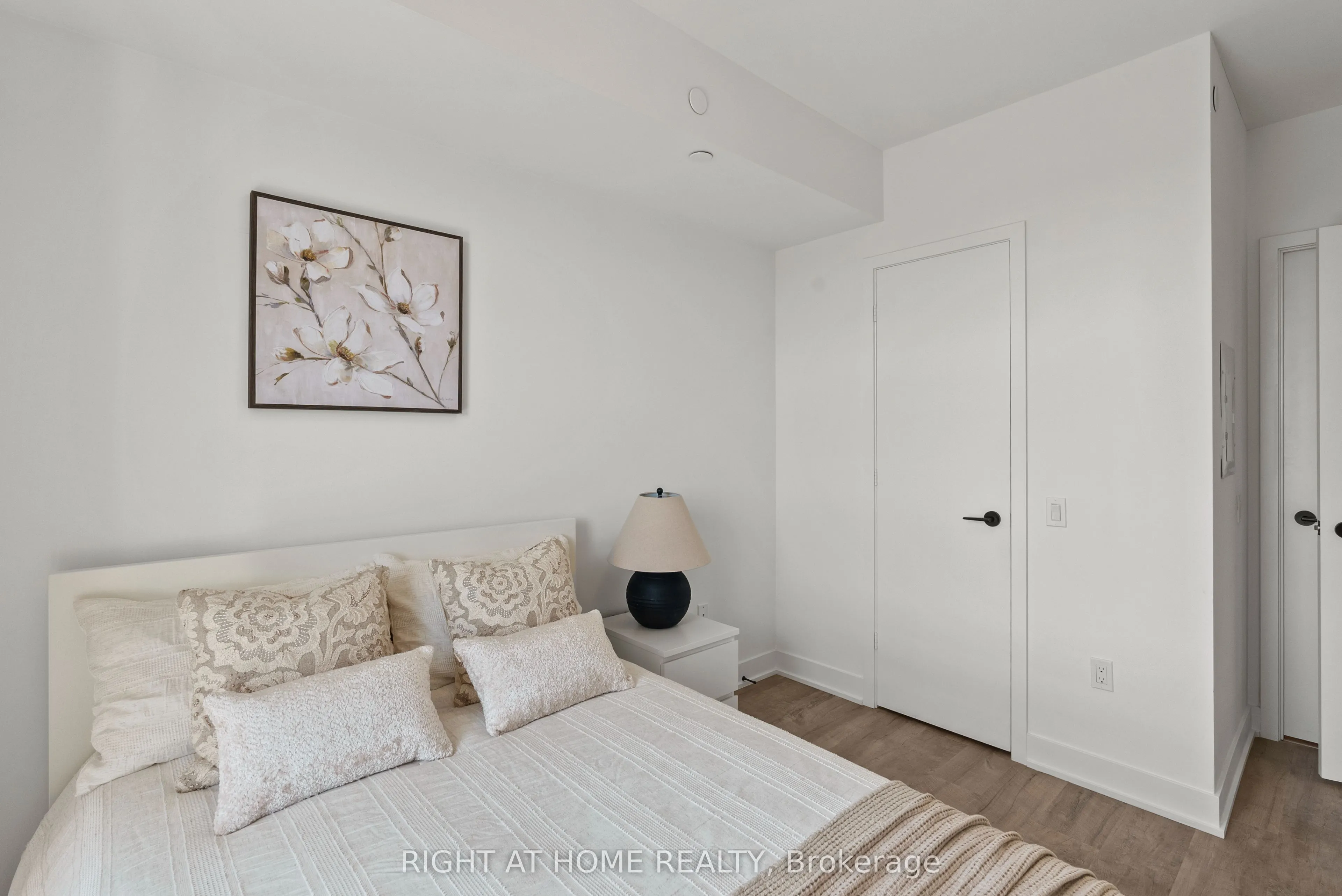 60 George Butchart Drive, #509