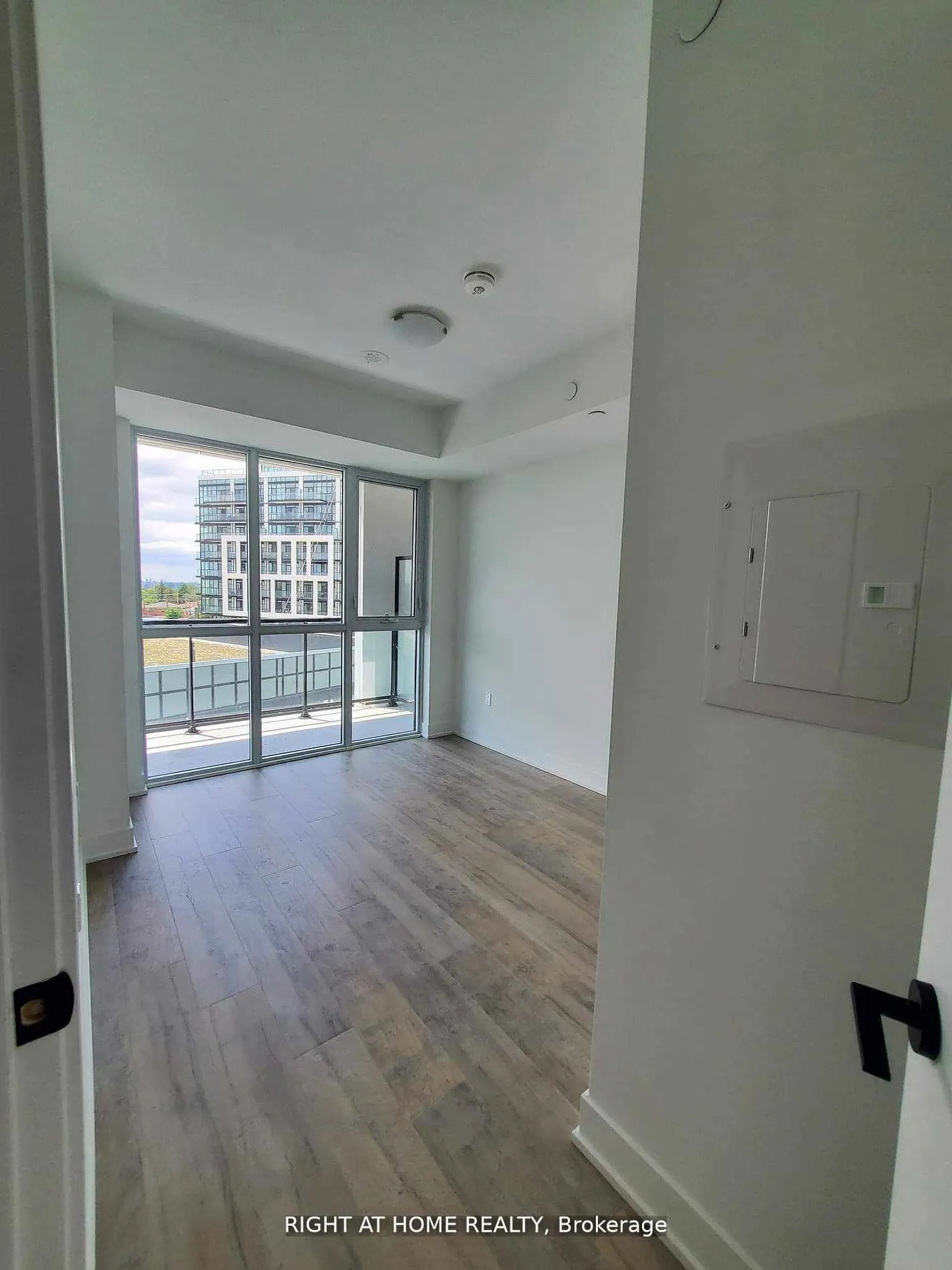 60 George Butchart Drive, #509