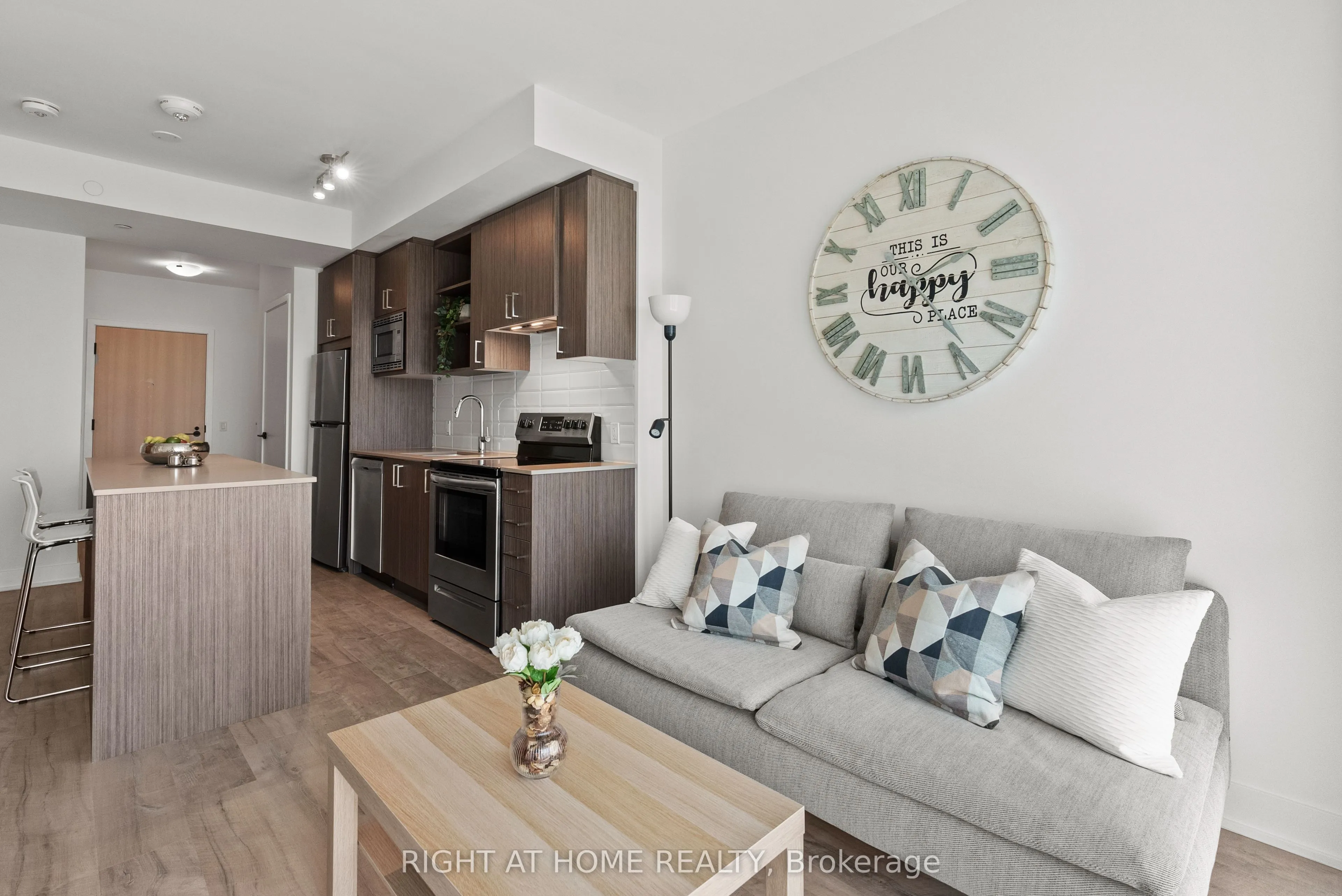 60 George Butchart Drive, #509