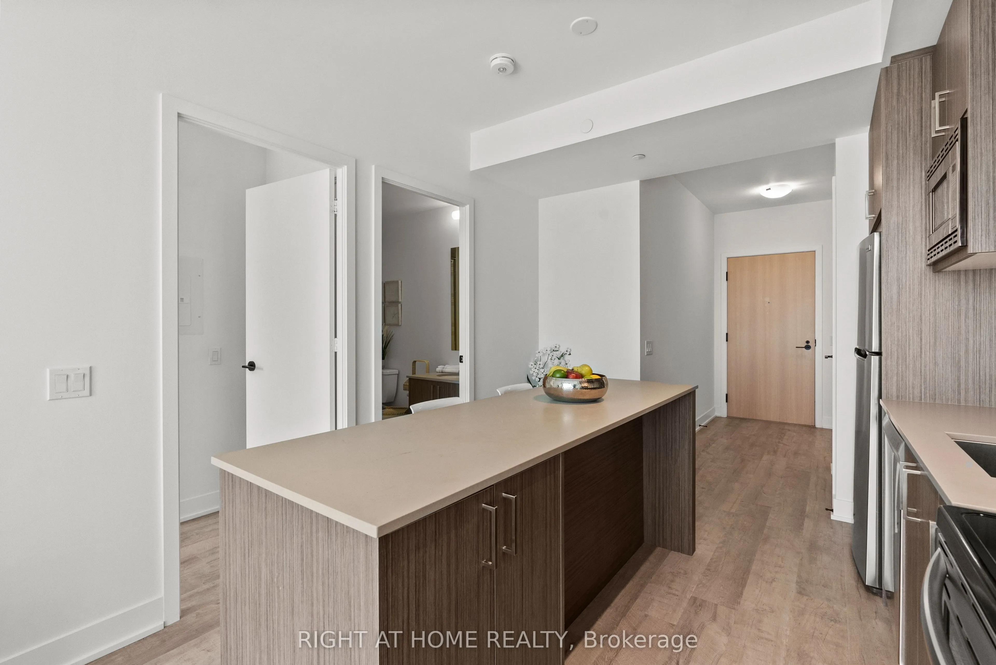60 George Butchart Drive, #509