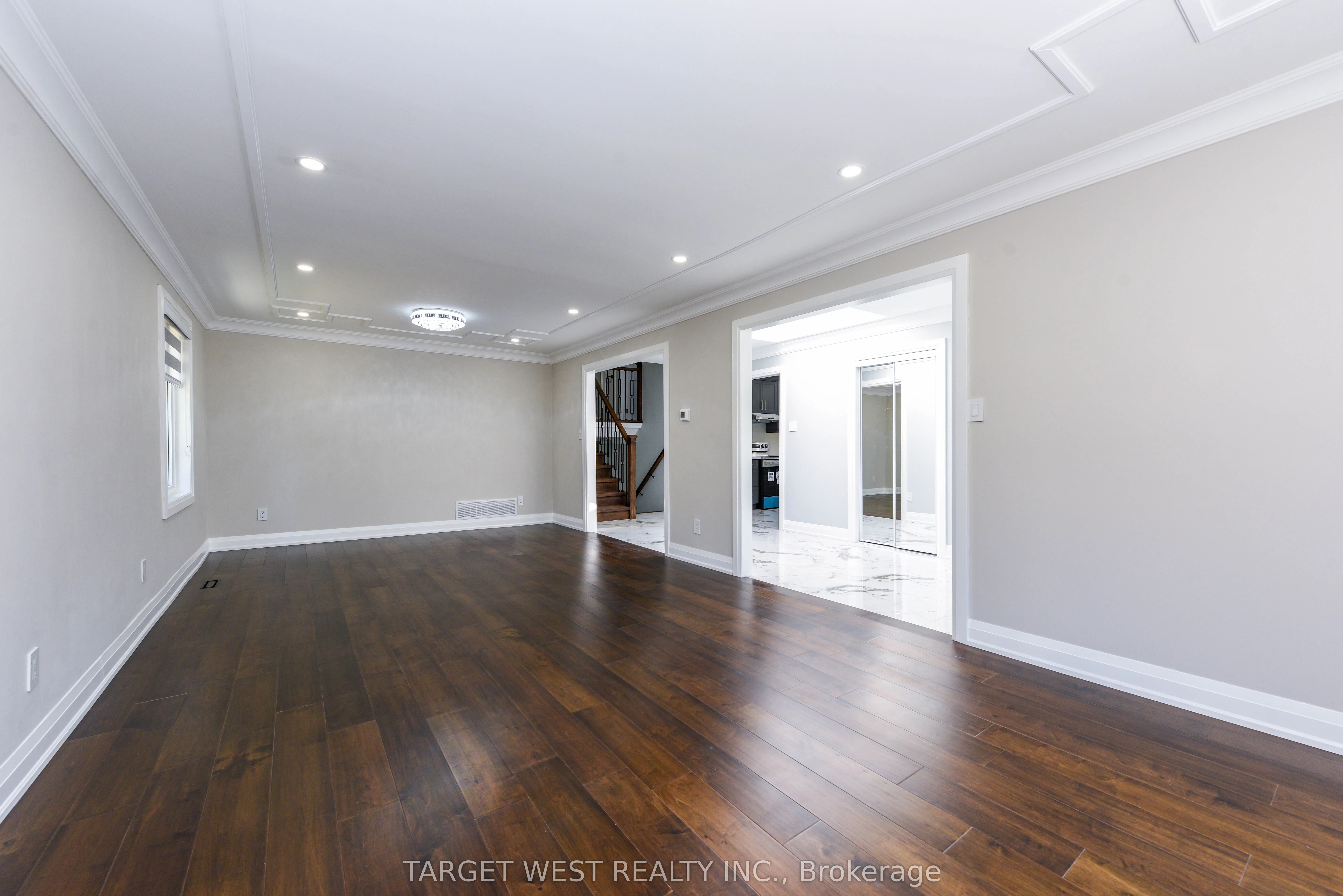 1263 Crestdale Road