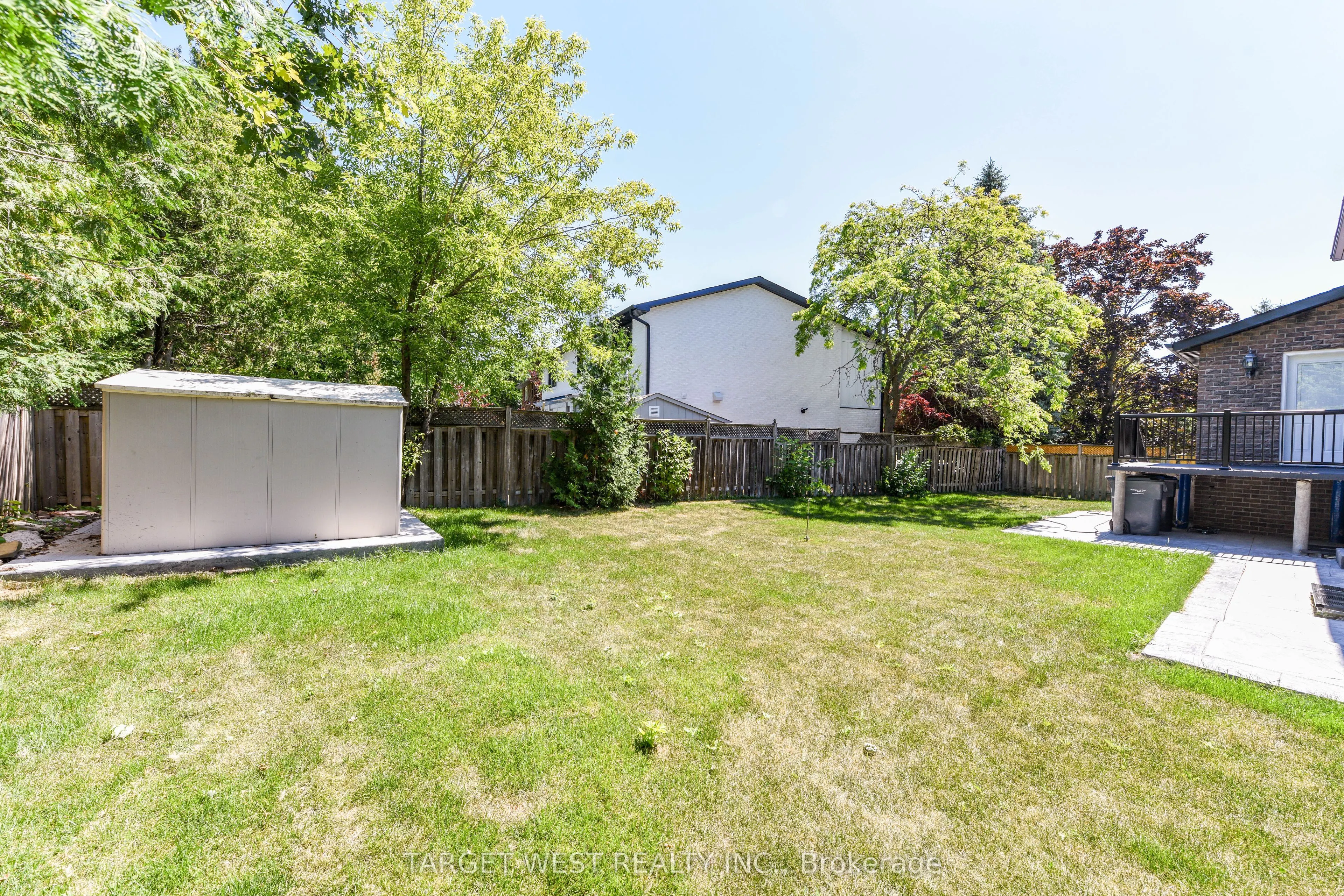 1263 Crestdale Road