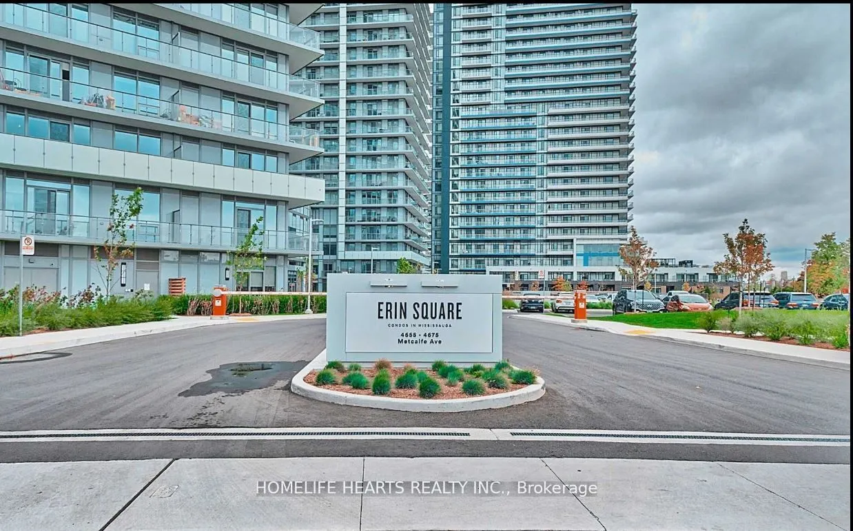 4655 Metcalfe Avenue, #204