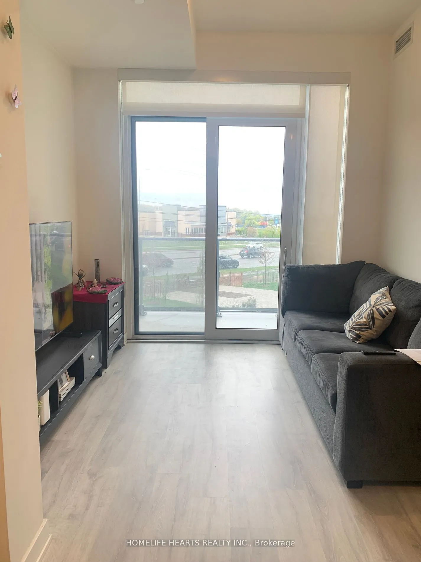 4655 Metcalfe Avenue, #204