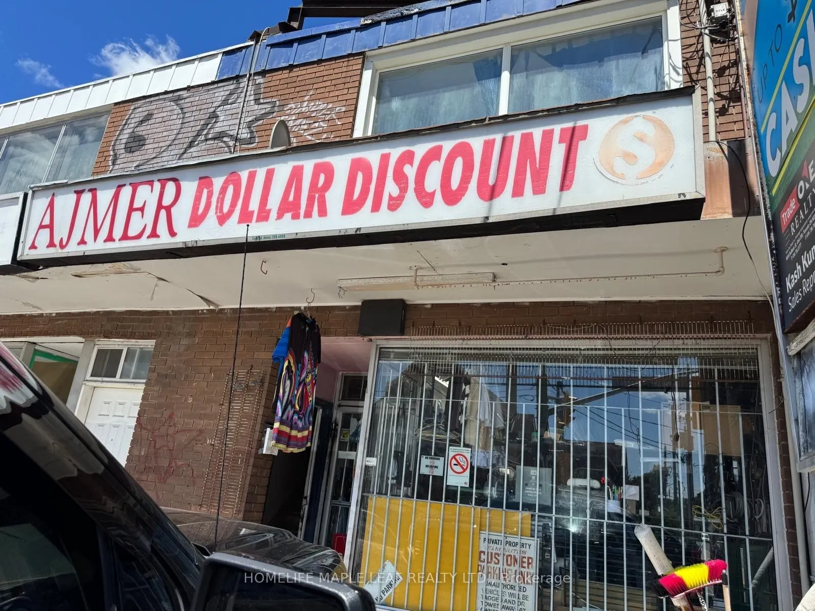 1676 Eglinton Avenue W