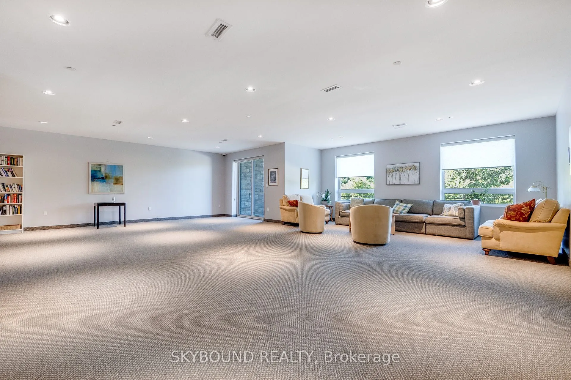 33 Whitmer Street, #112