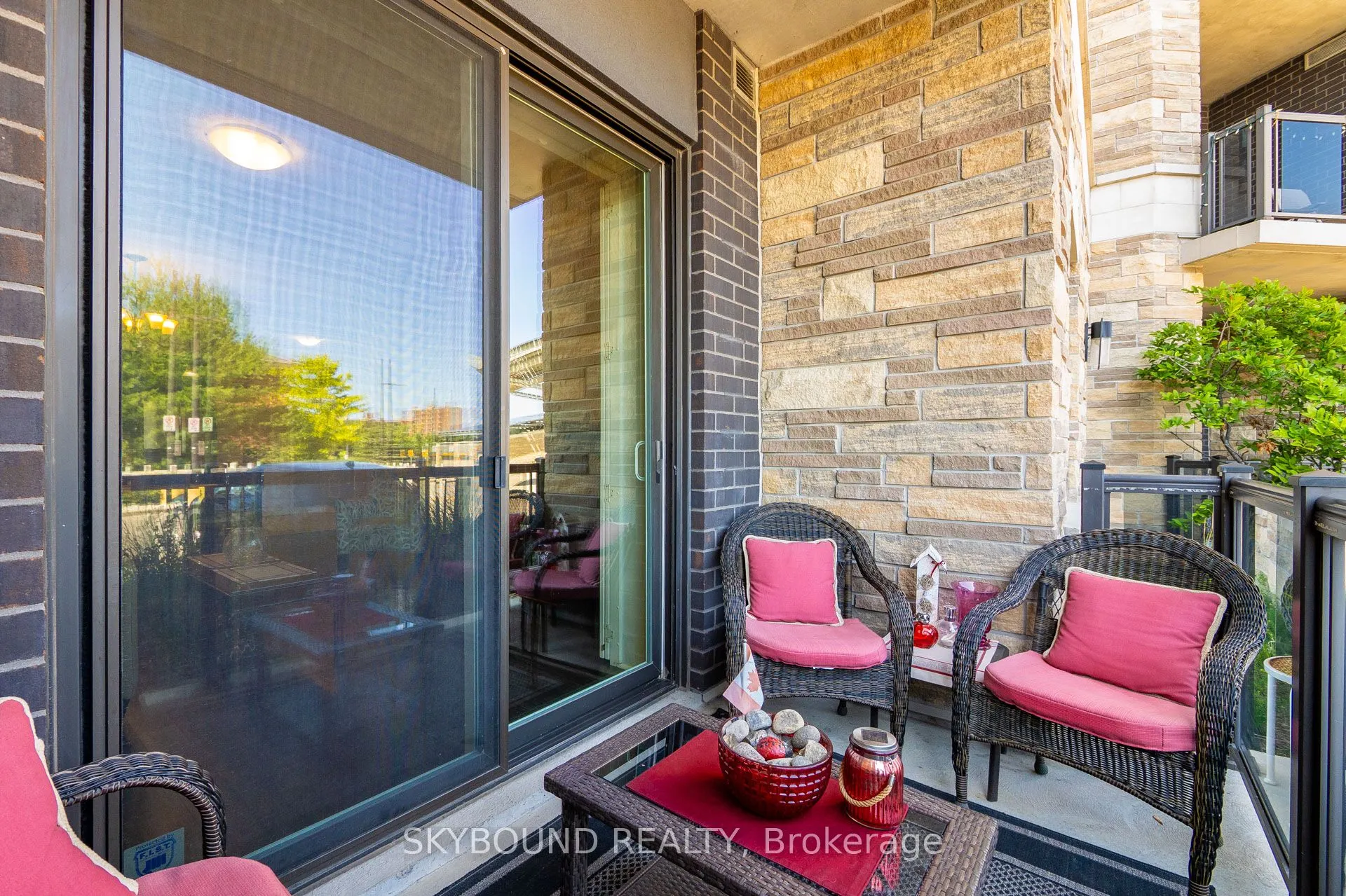 33 Whitmer Street, #112