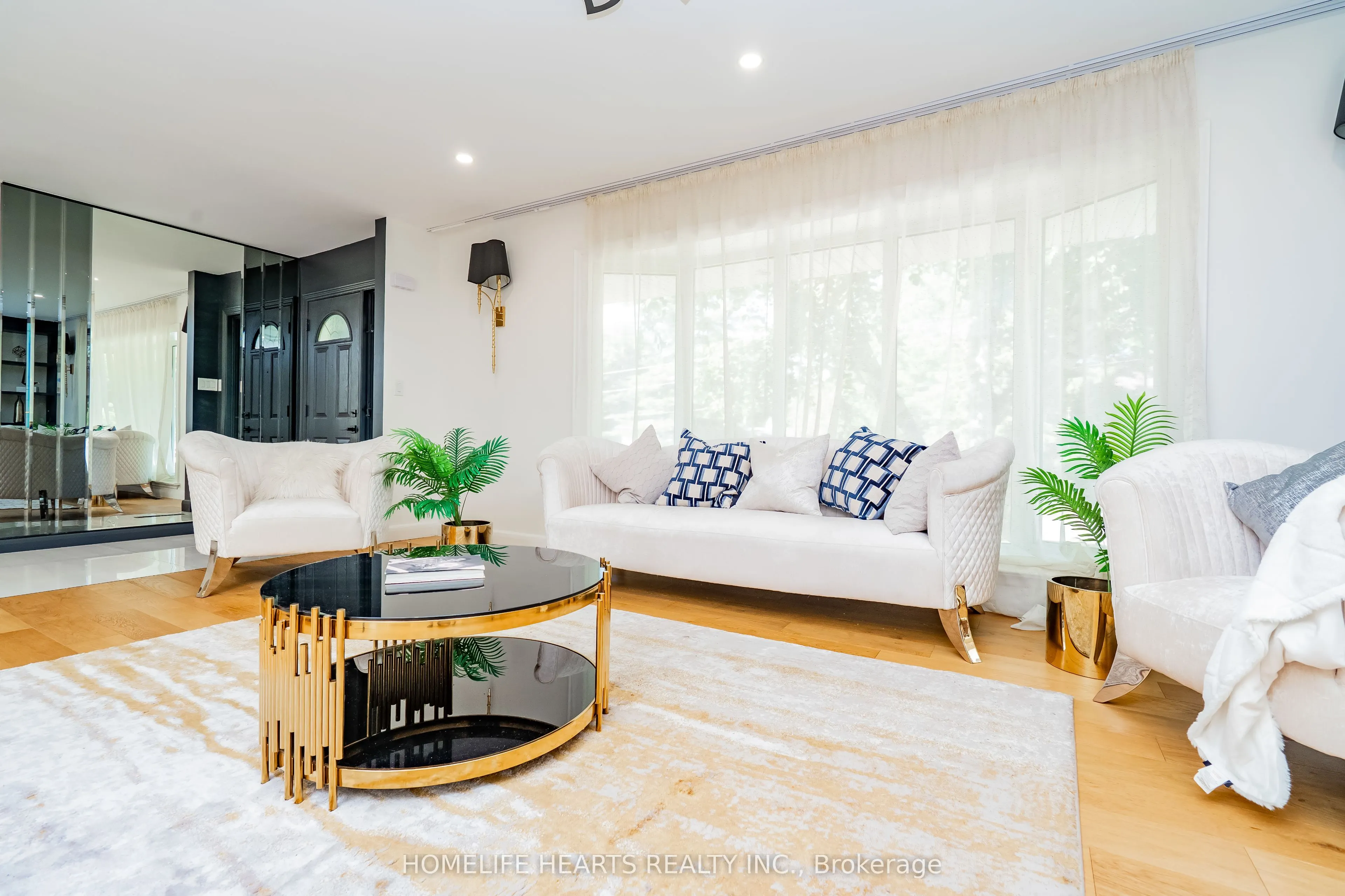 271 Wedgewood Drive