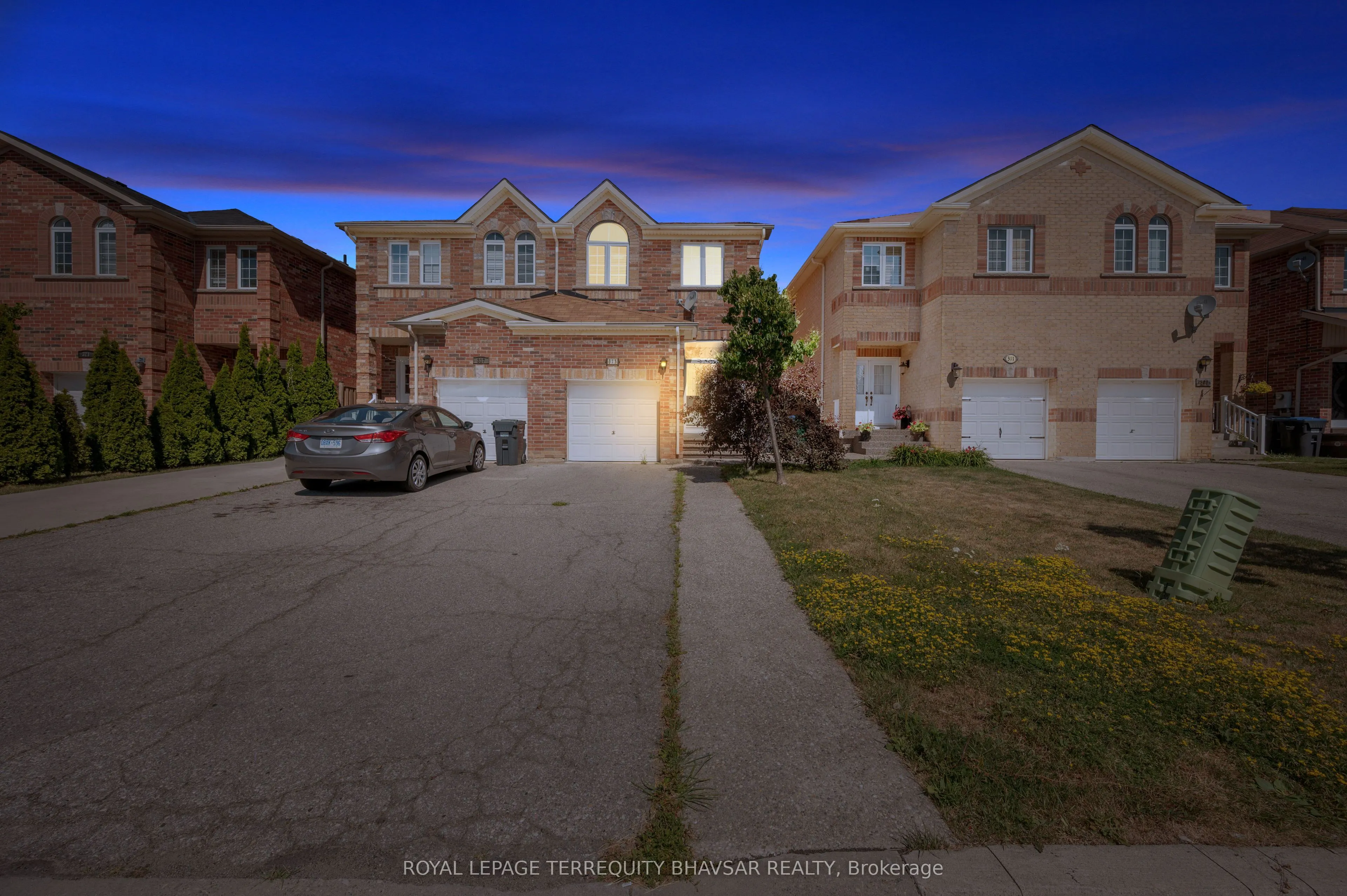 315 Comiskey Crescent