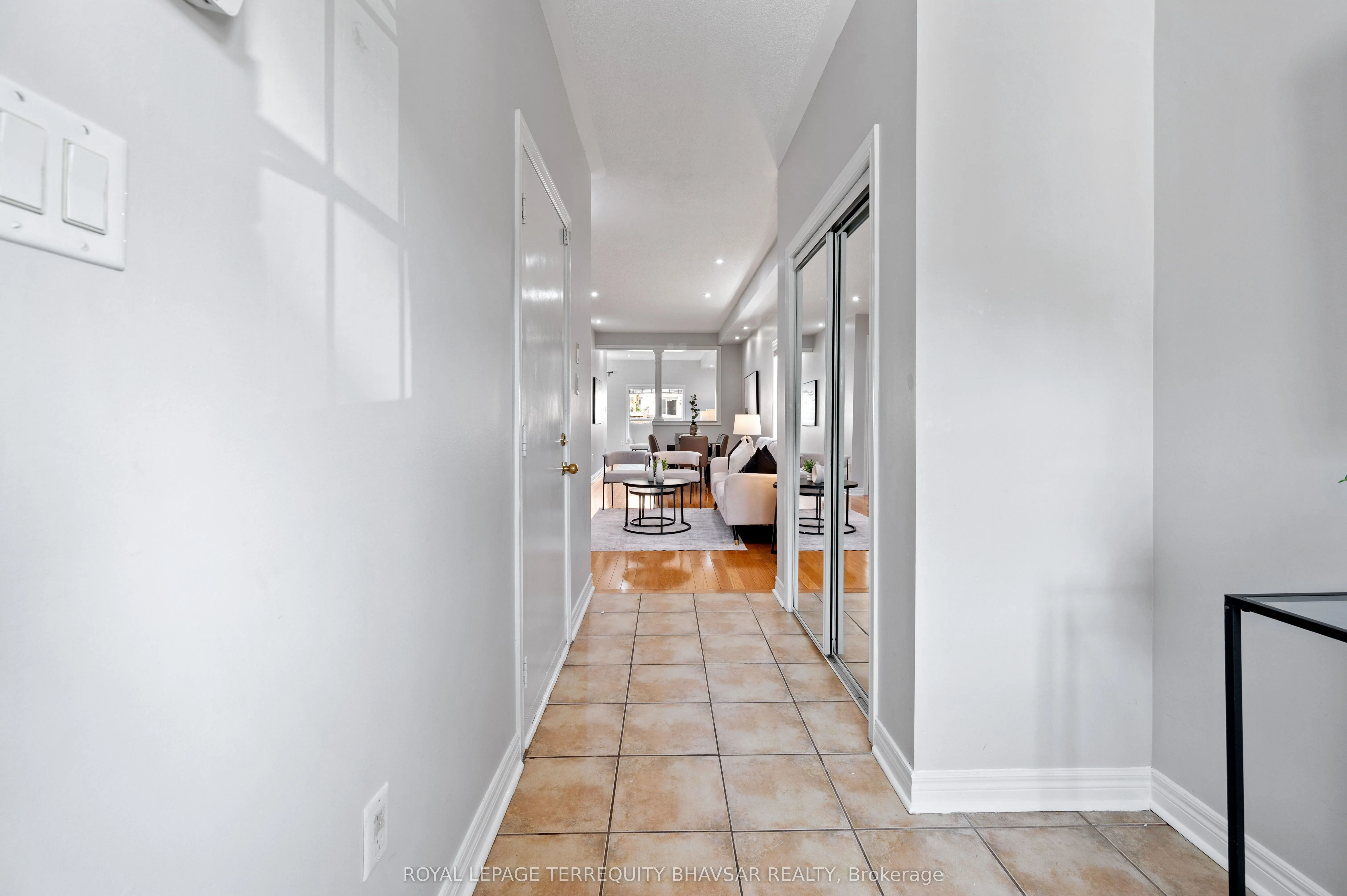 315 Comiskey Crescent