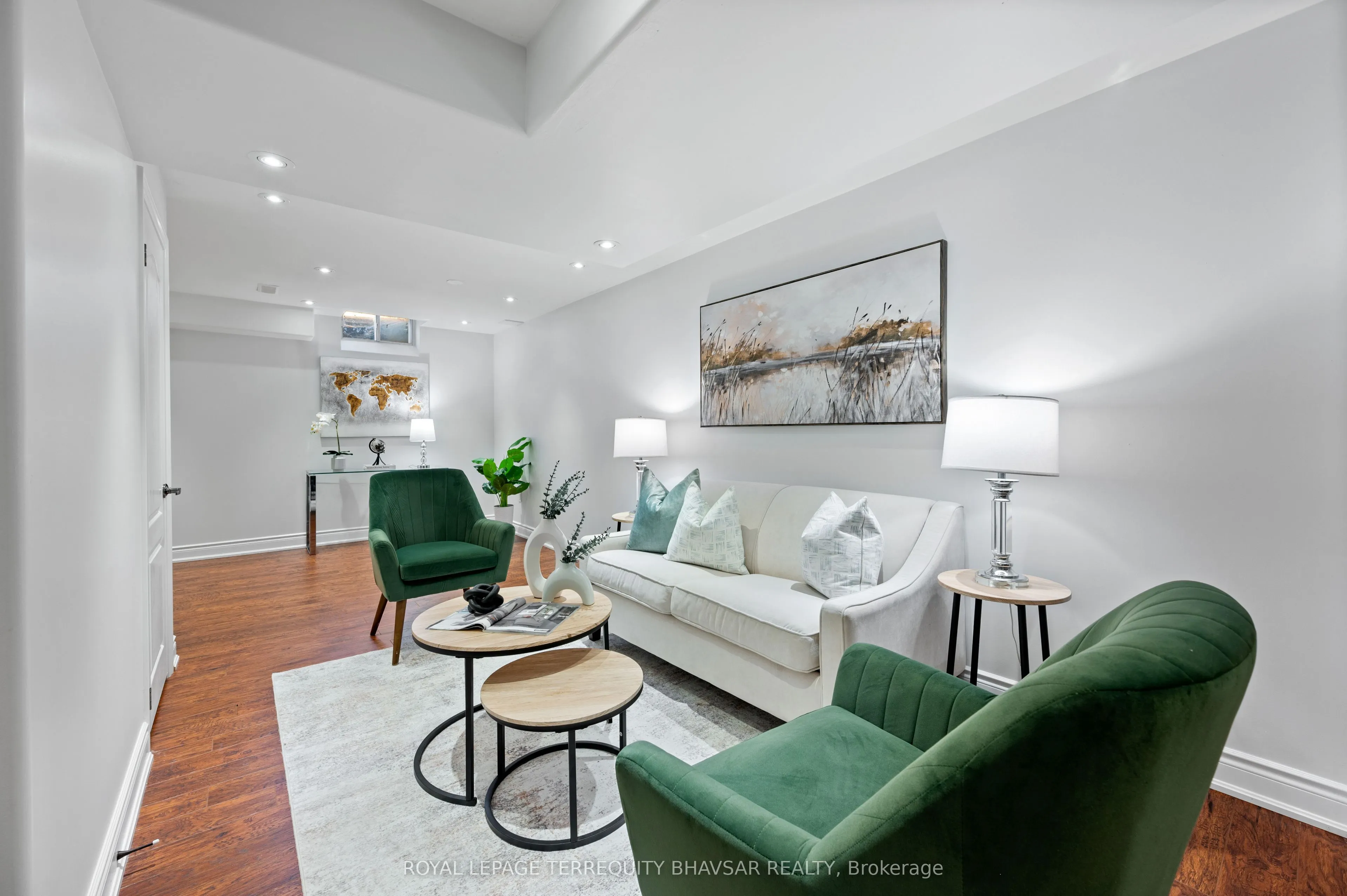 315 Comiskey Crescent