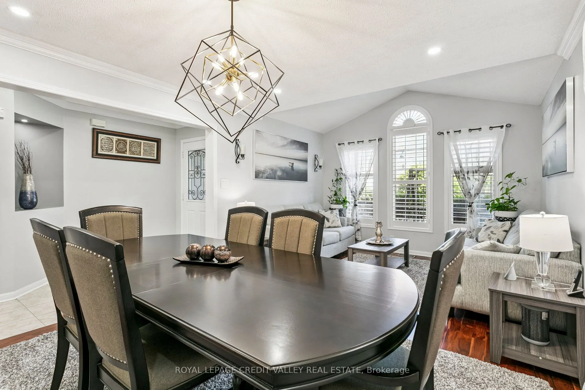 4 Mendoza Drive