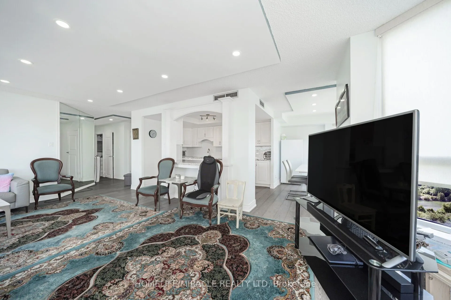 8 Lisa Street, #1802