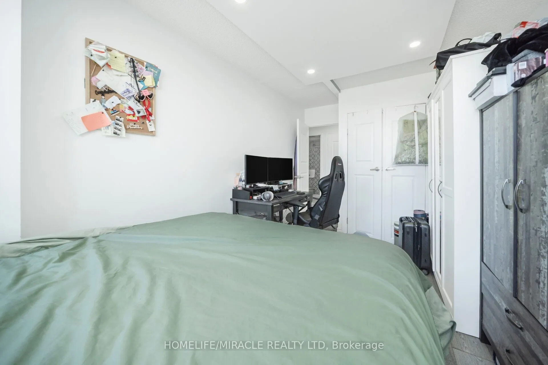 8 Lisa Street, #1802