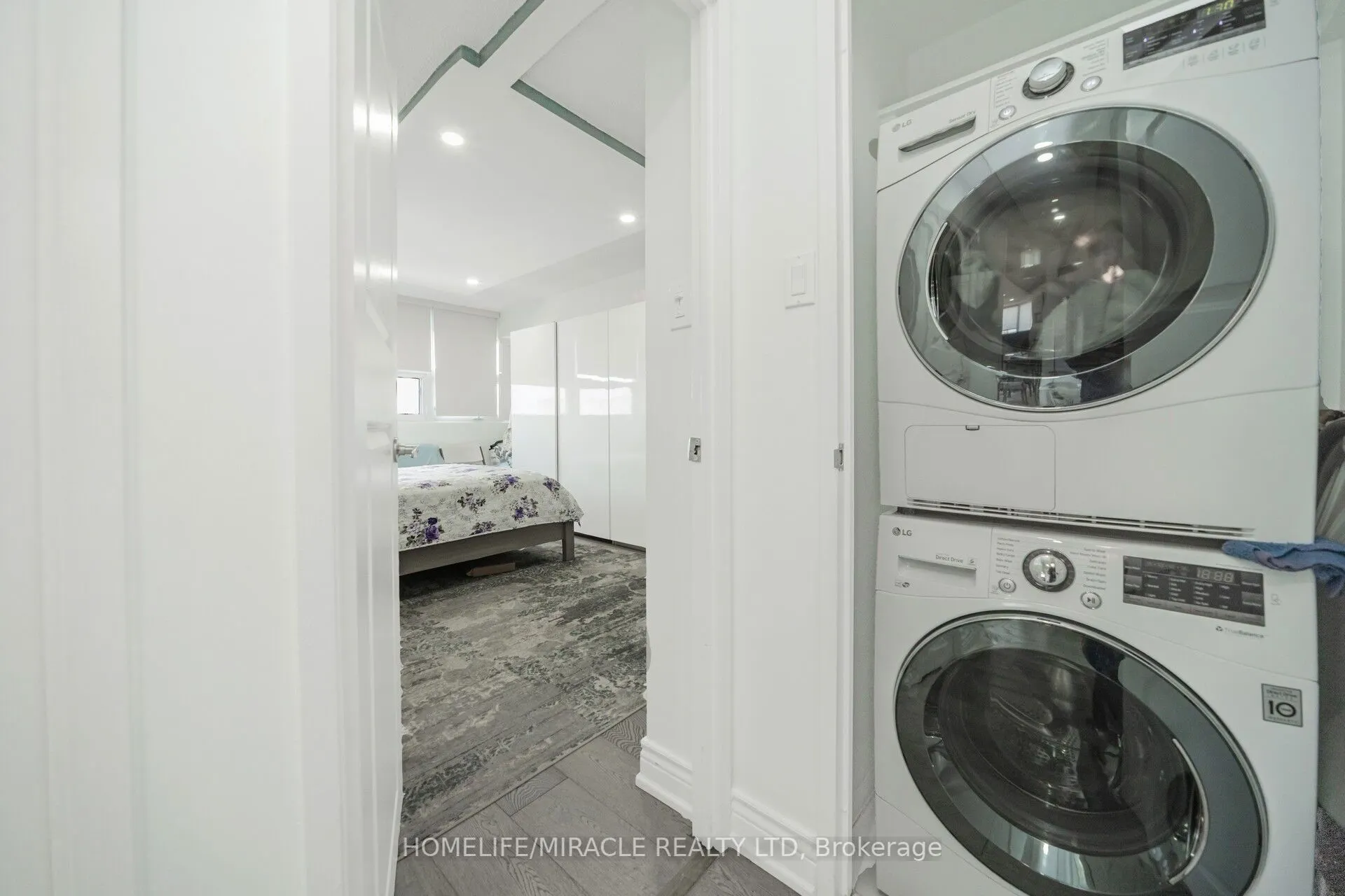 8 Lisa Street, #1802