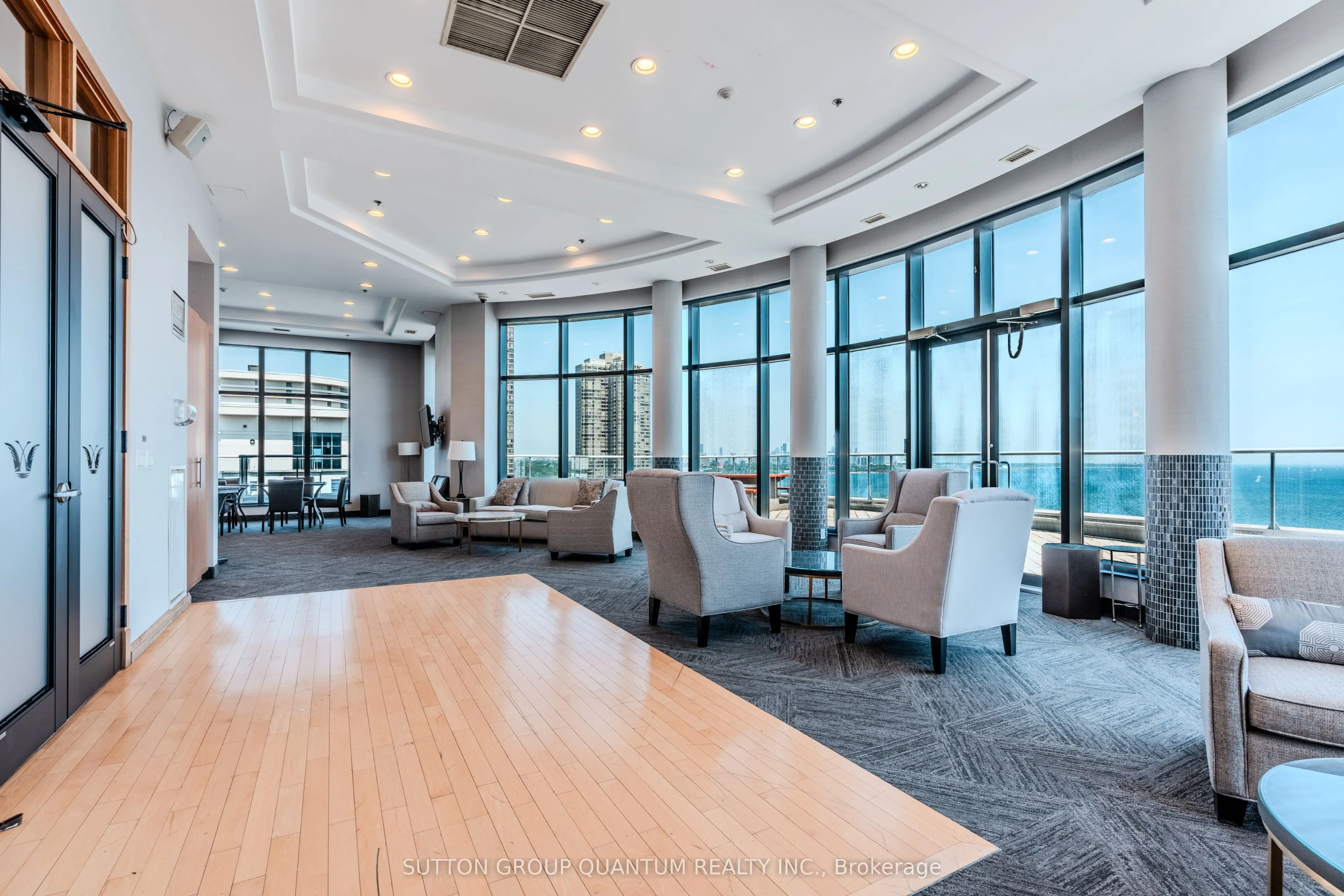2087 Lake Shore Boulevard W, #706