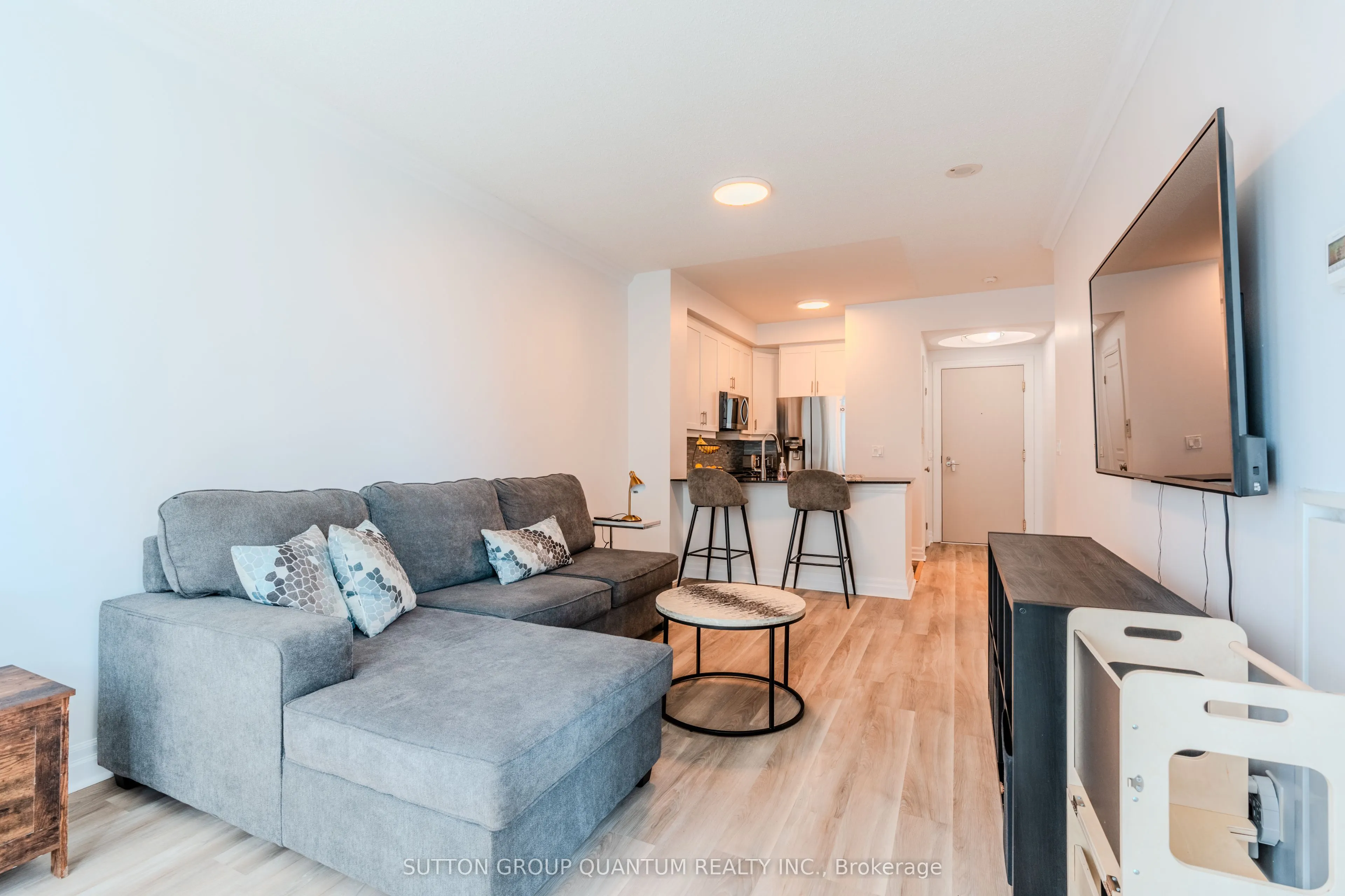 2087 Lake Shore Boulevard W, #706