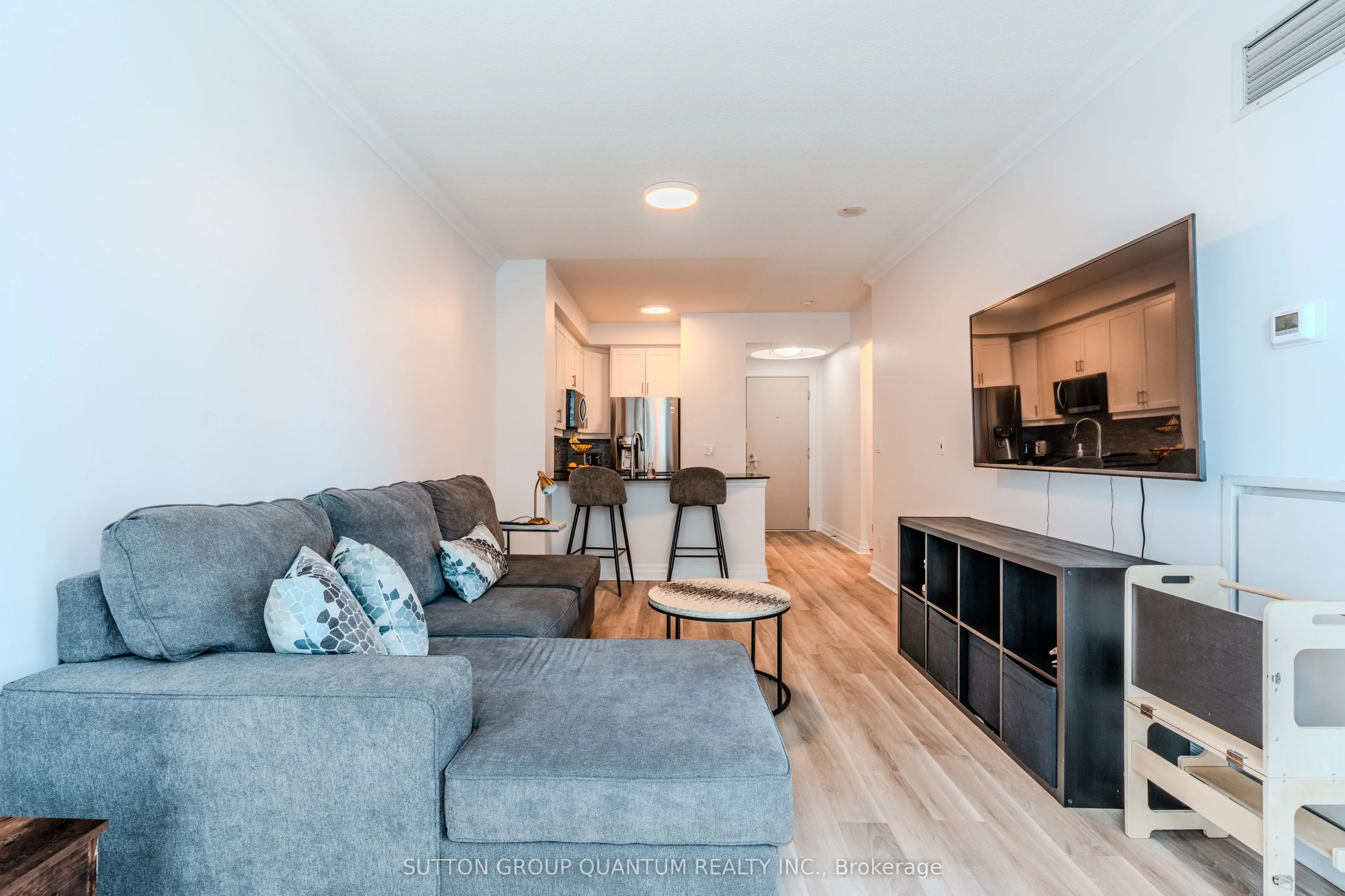 2087 Lake Shore Boulevard W, #706