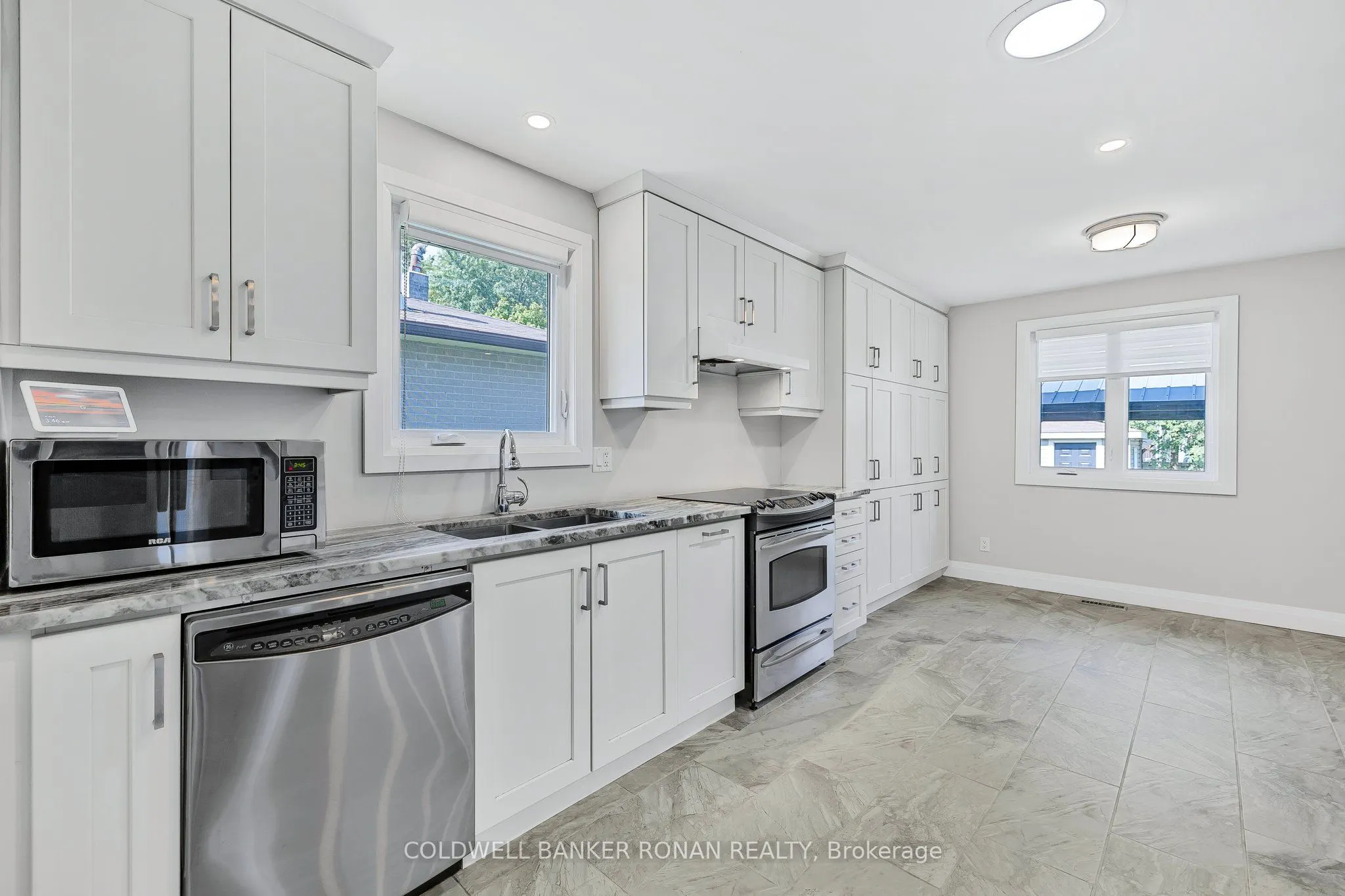170 Burbank Crescent