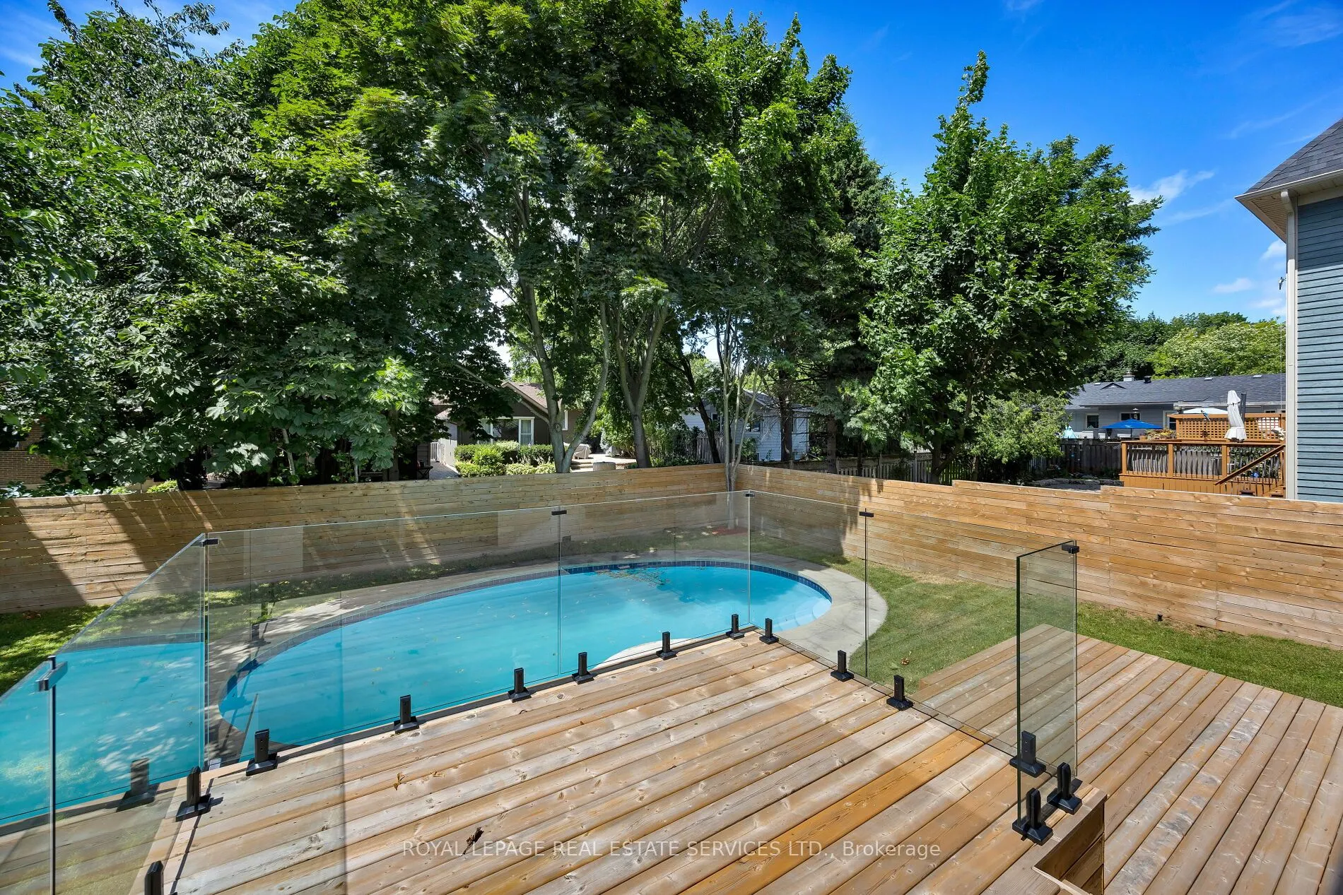 1405 Acton Crescent