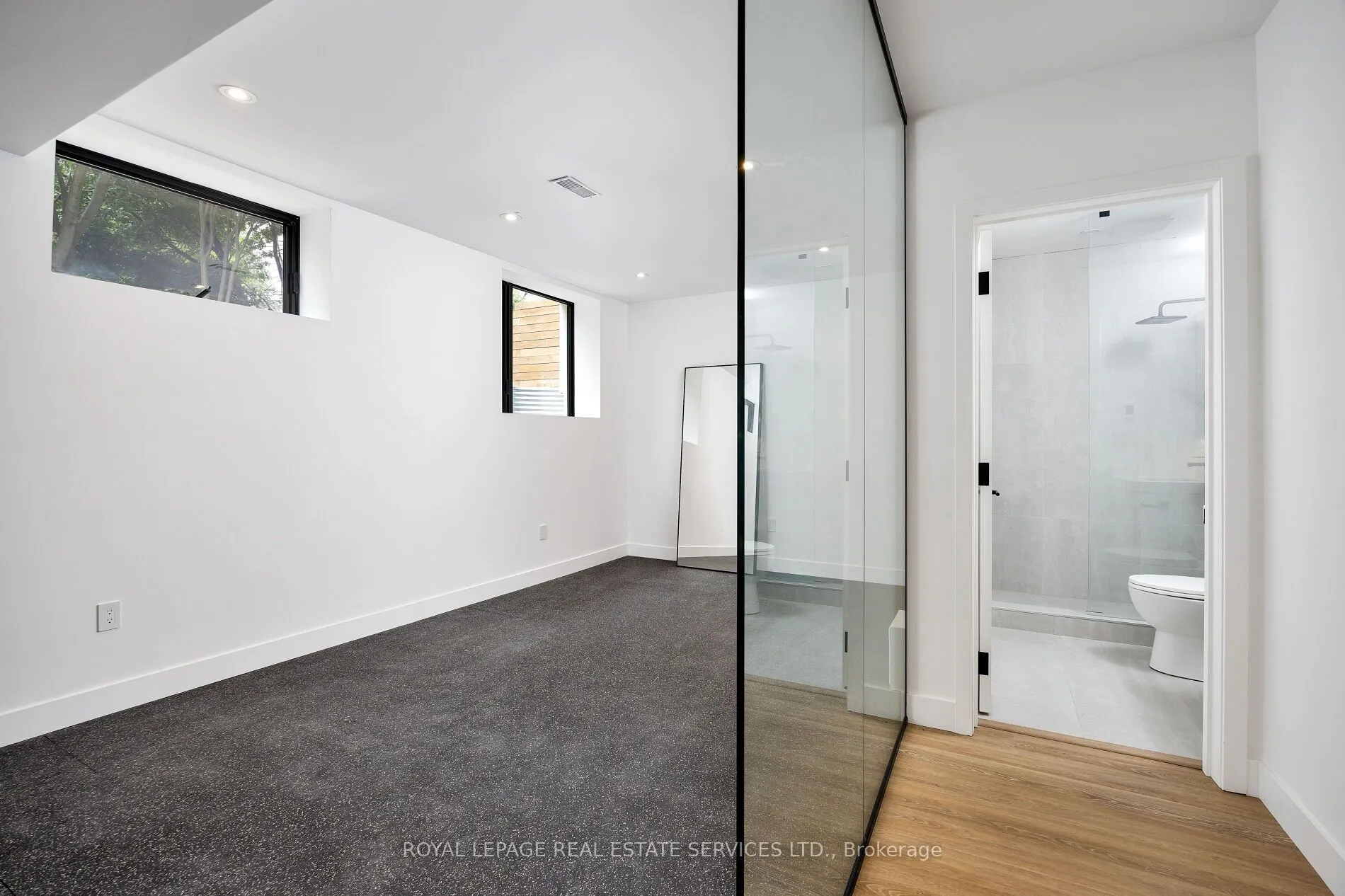 1405 Acton Crescent