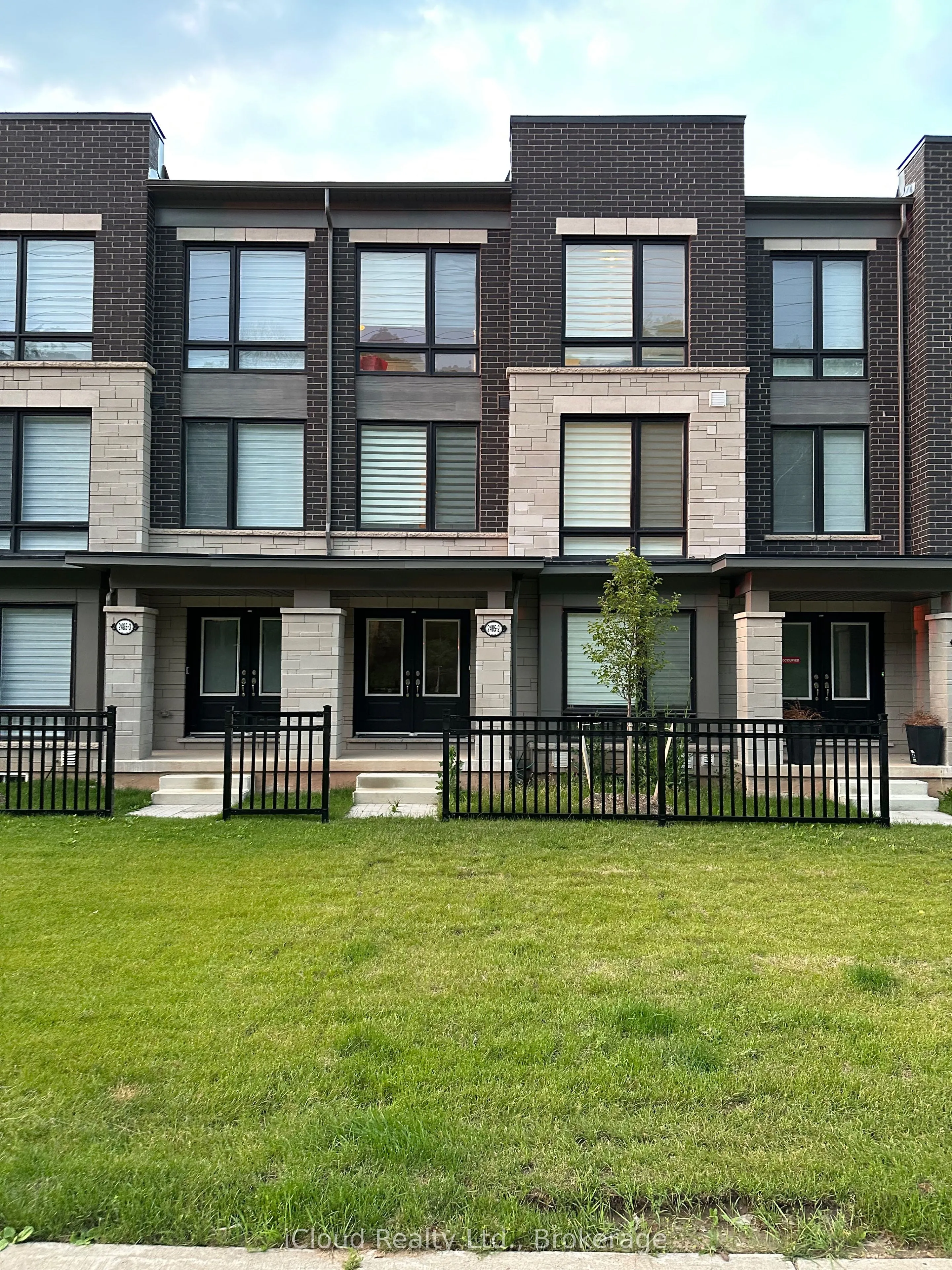 2485 Badger Crescent, #Unit 2