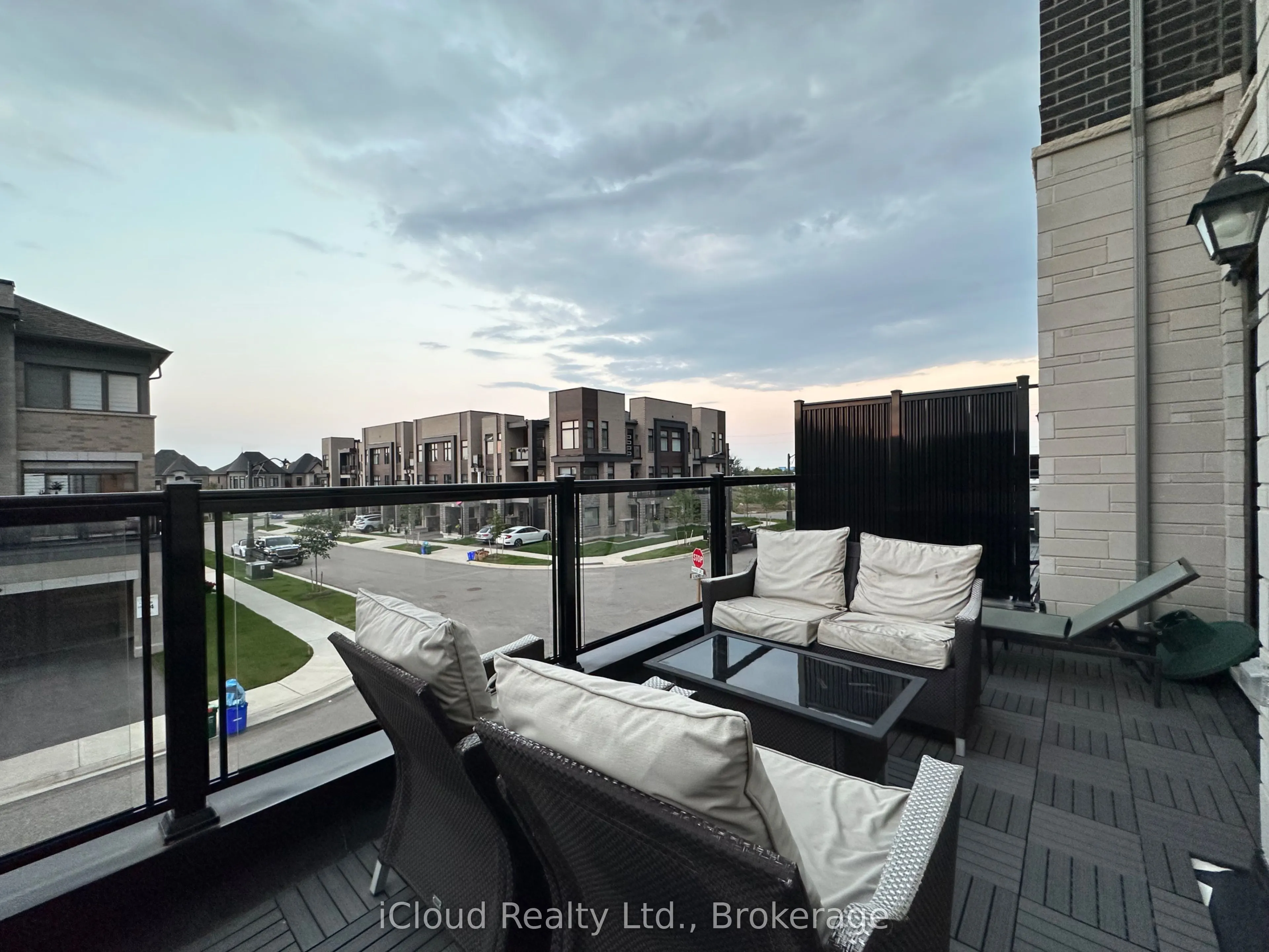 2485 Badger Crescent, #Unit 2