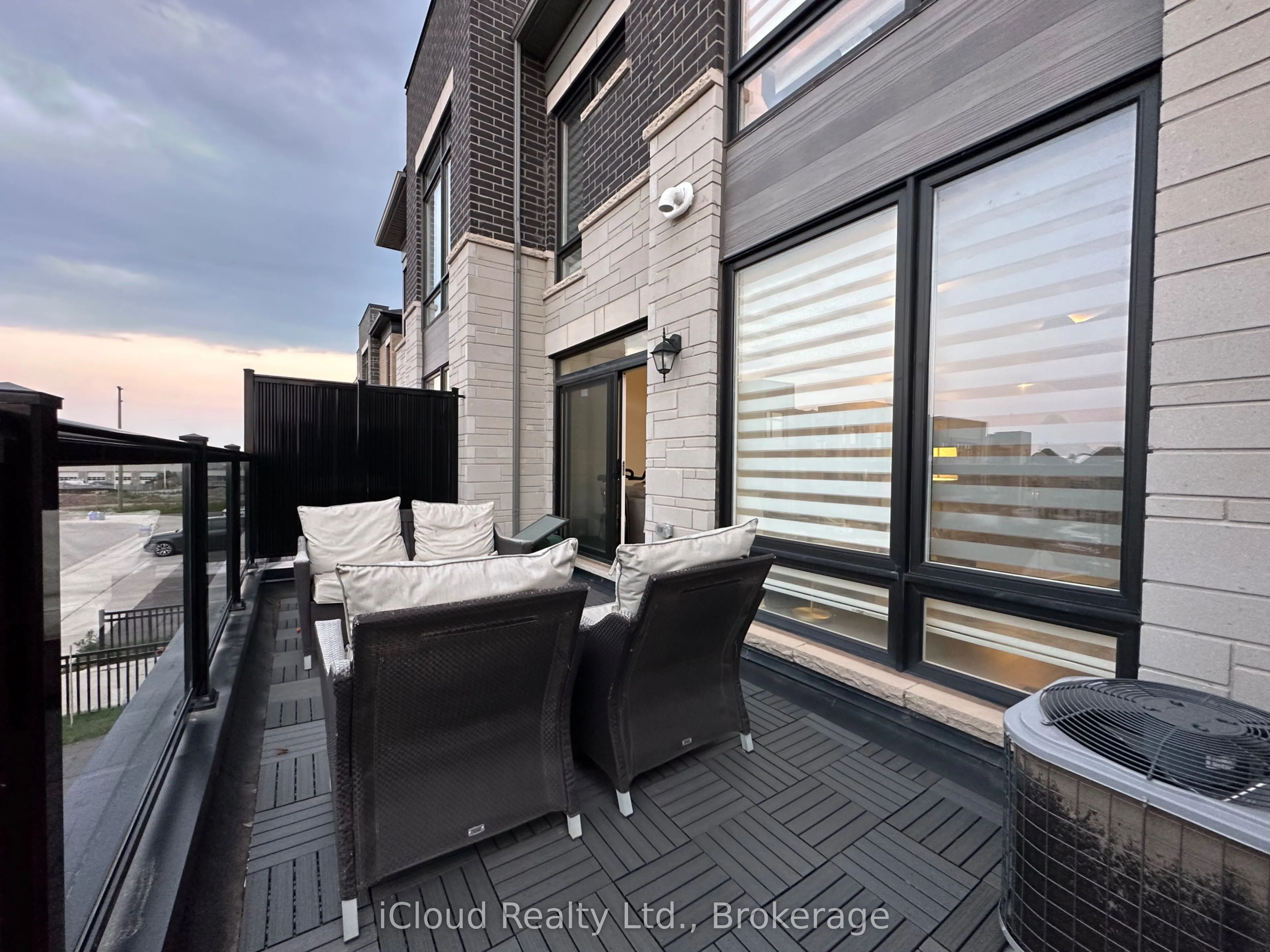 2485 Badger Crescent, #Unit 2