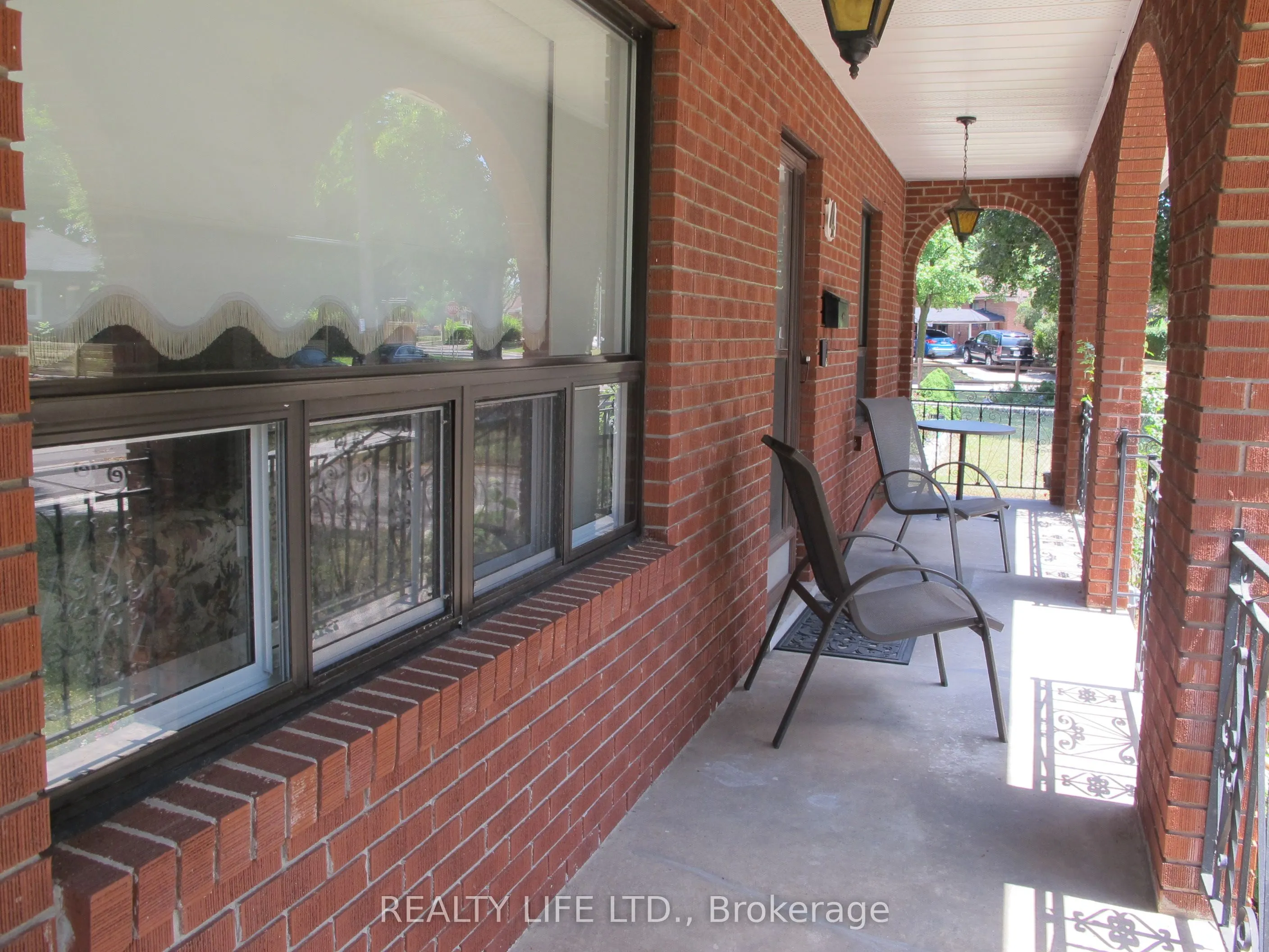 4 Rosalie Avenue