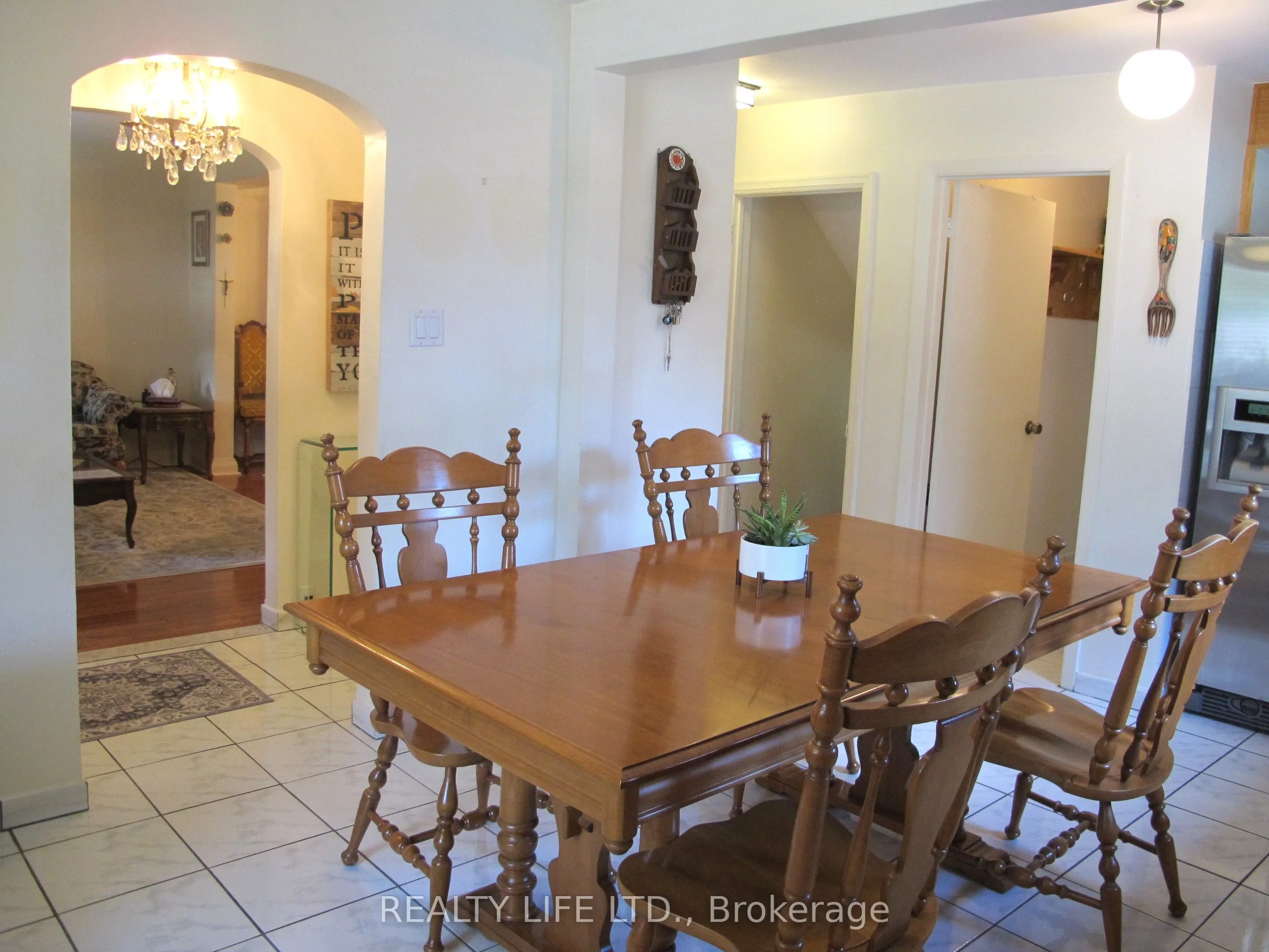 4 Rosalie Avenue