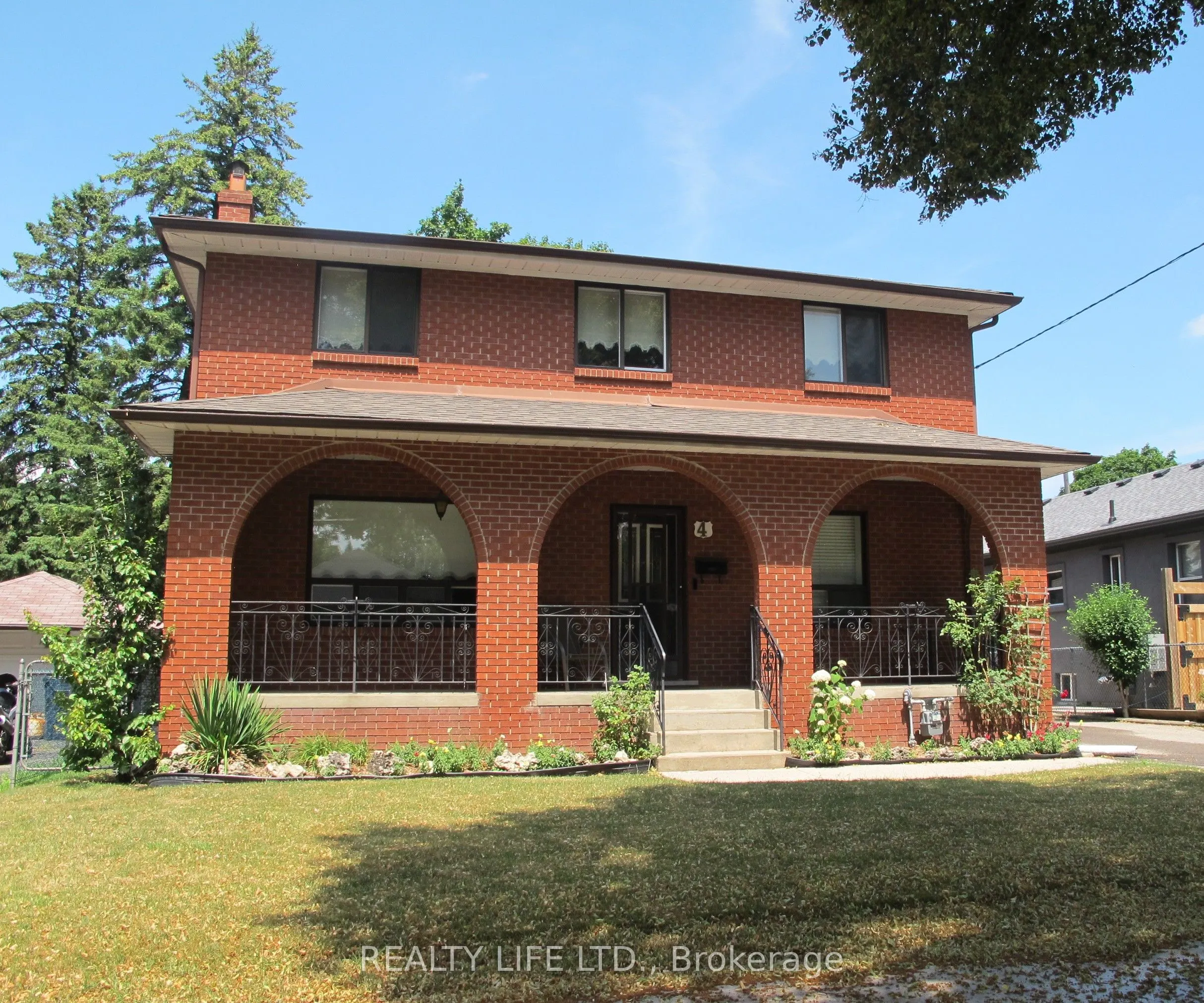 4 Rosalie Avenue