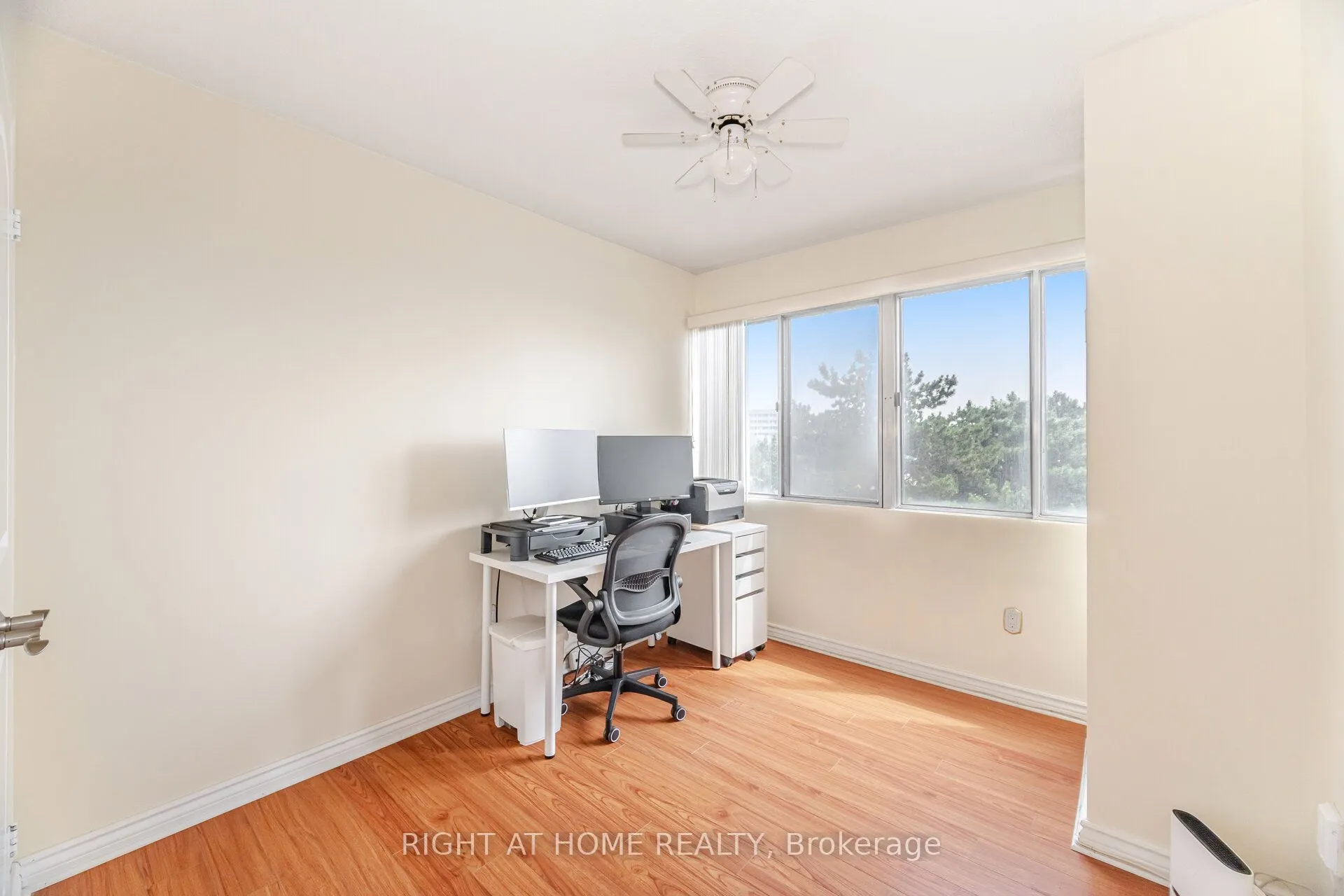 1580 Mississauga Valley Boulevard, #310