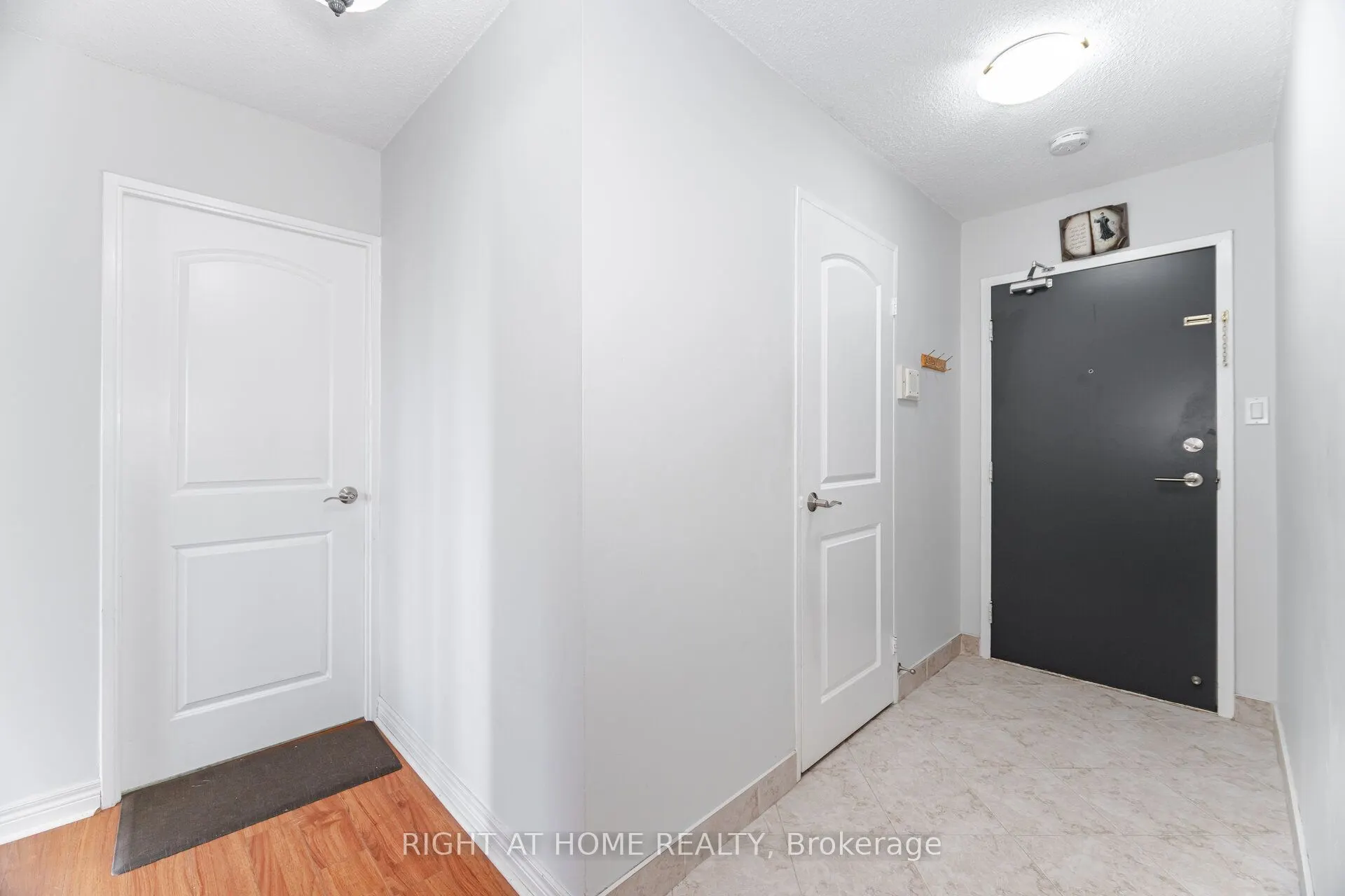 1580 Mississauga Valley Boulevard, #310