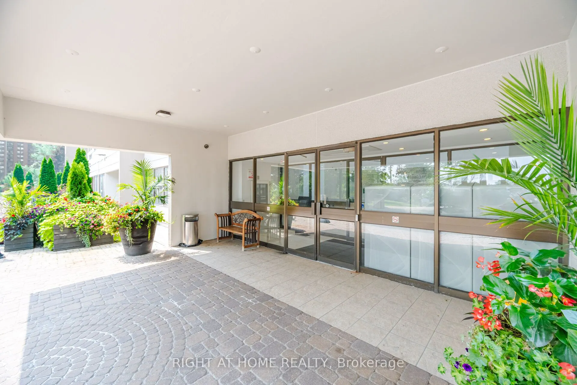1580 Mississauga Valley Boulevard, #310