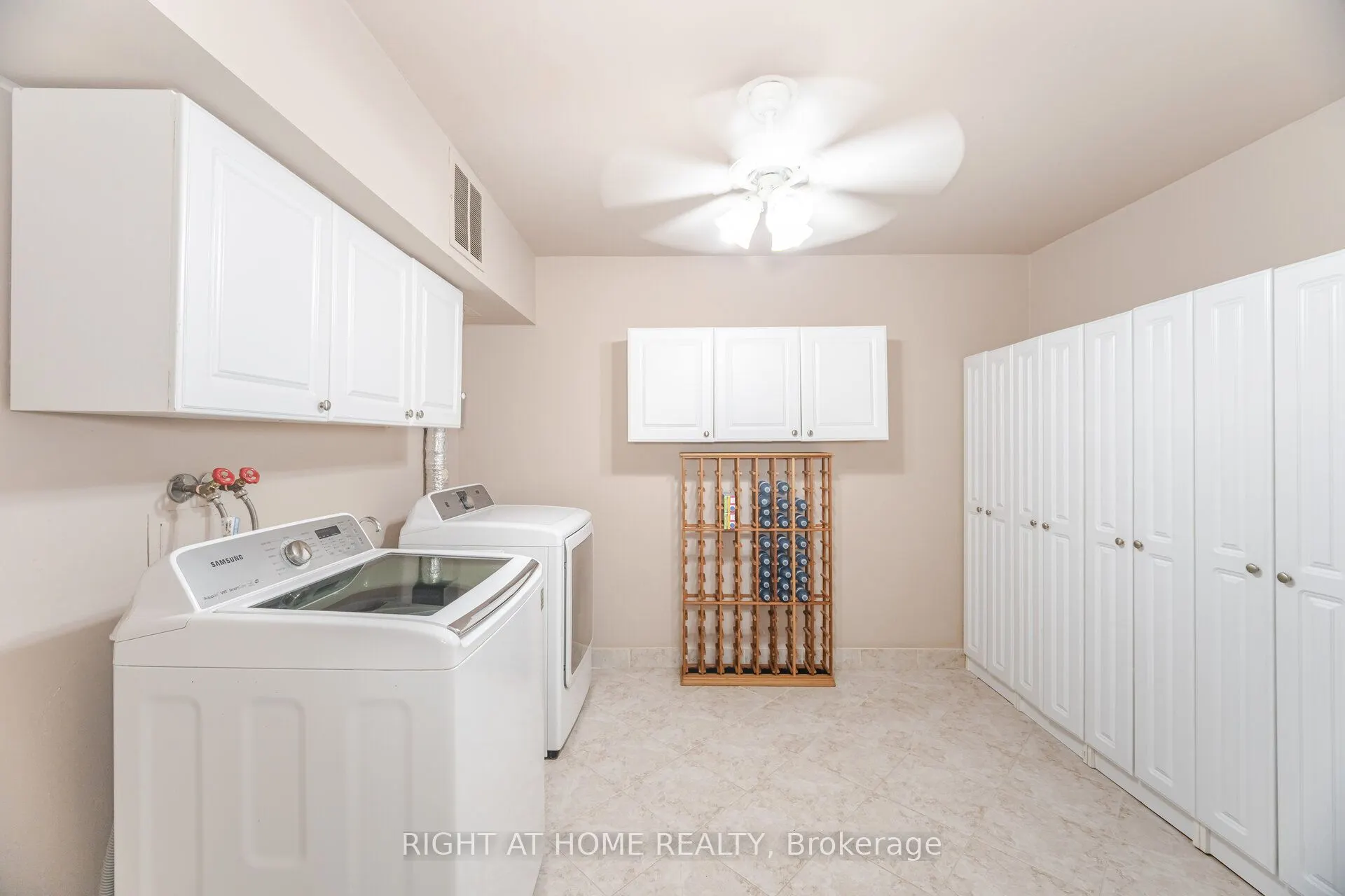 1580 Mississauga Valley Boulevard, #310