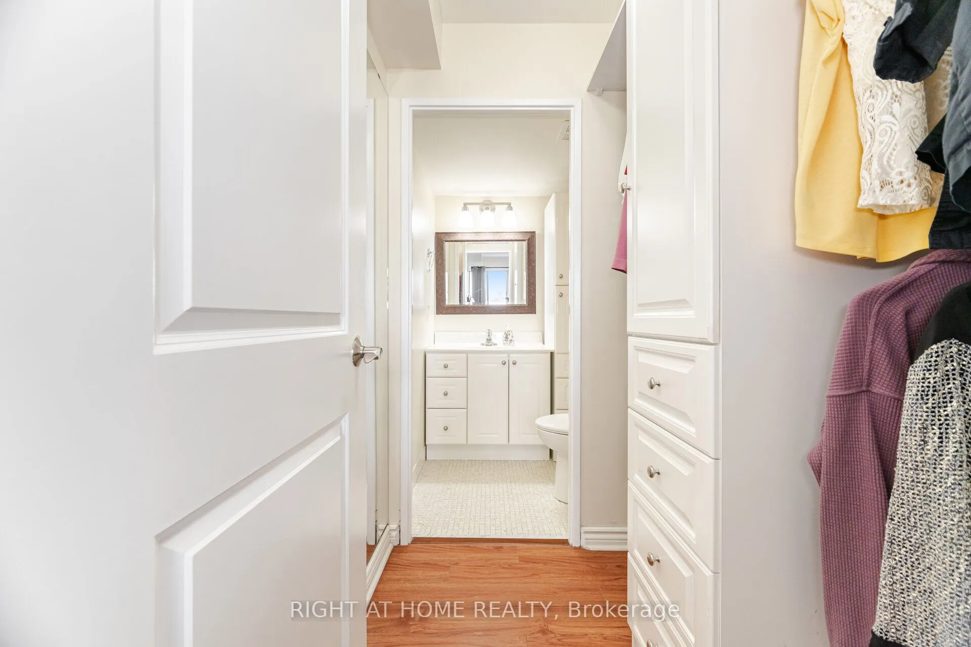 1580 Mississauga Valley Boulevard, #310