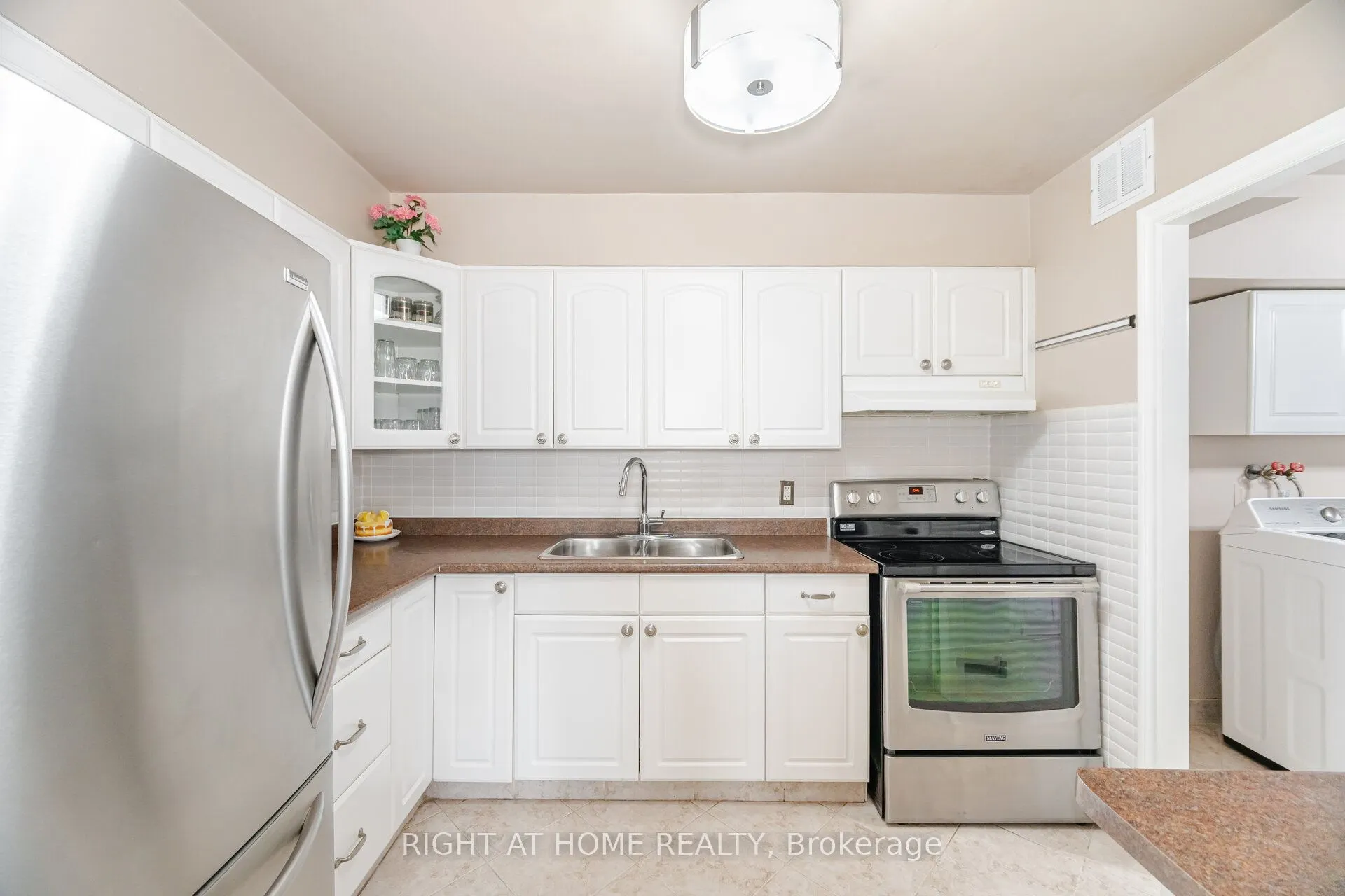 1580 Mississauga Valley Boulevard, #310