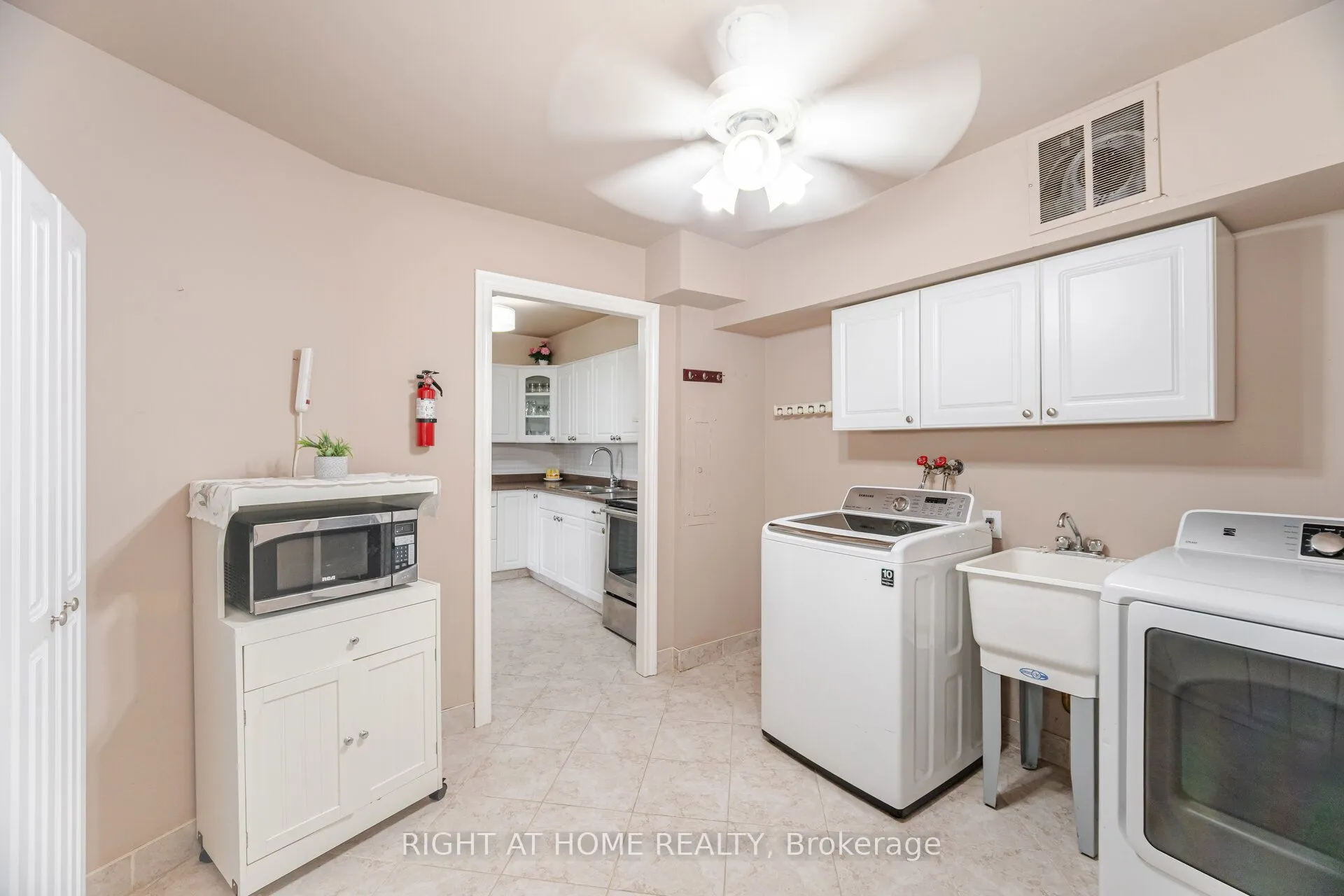 1580 Mississauga Valley Boulevard, #310