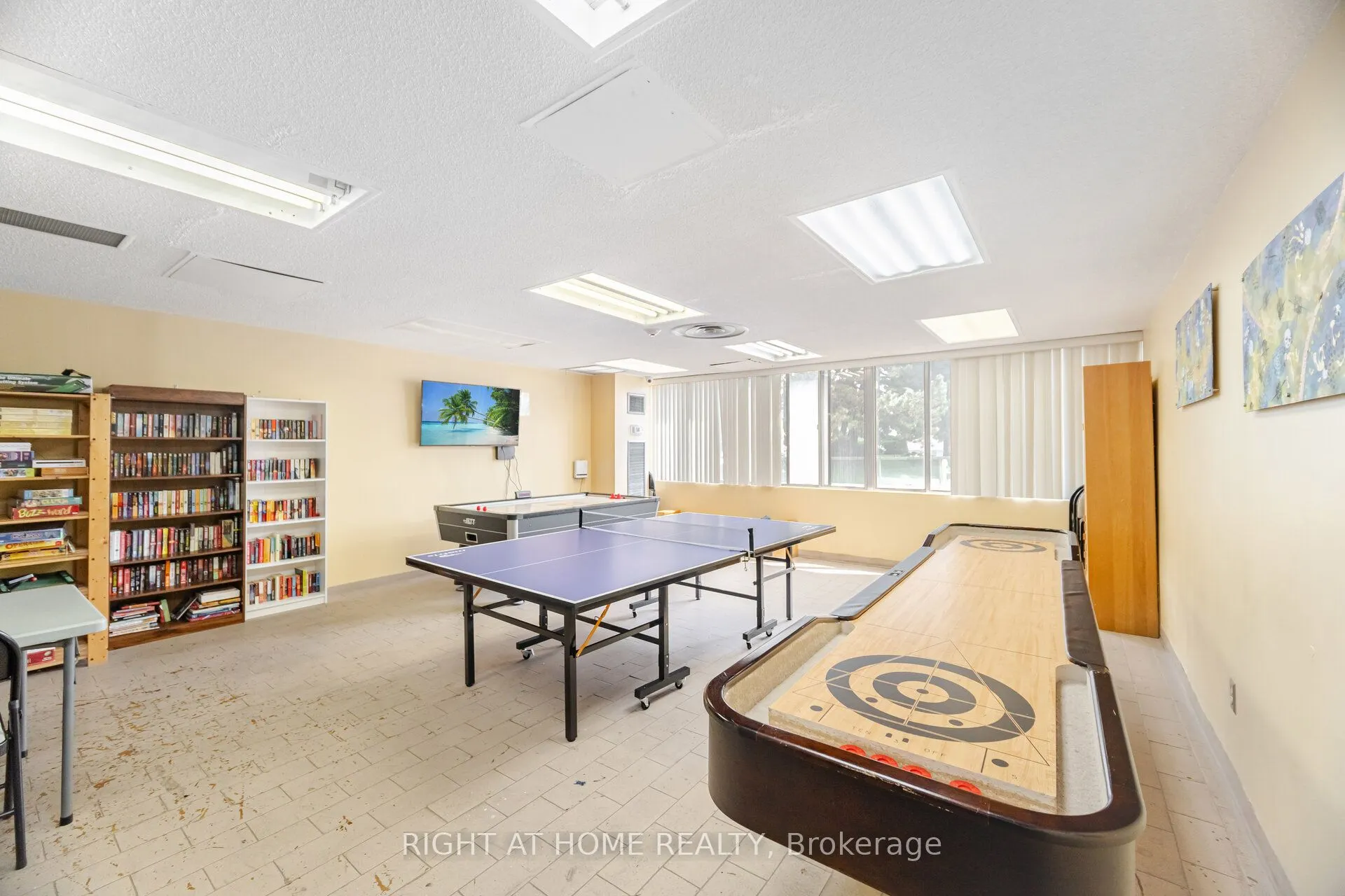 1580 Mississauga Valley Boulevard, #310