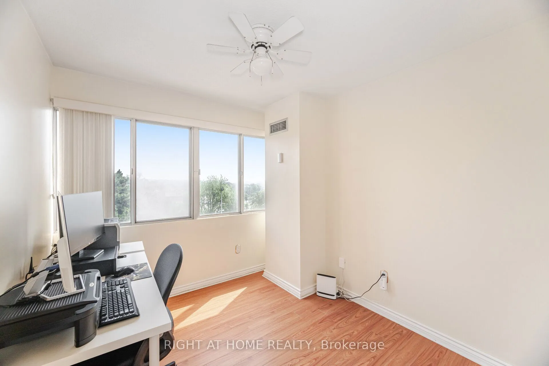 1580 Mississauga Valley Boulevard, #310