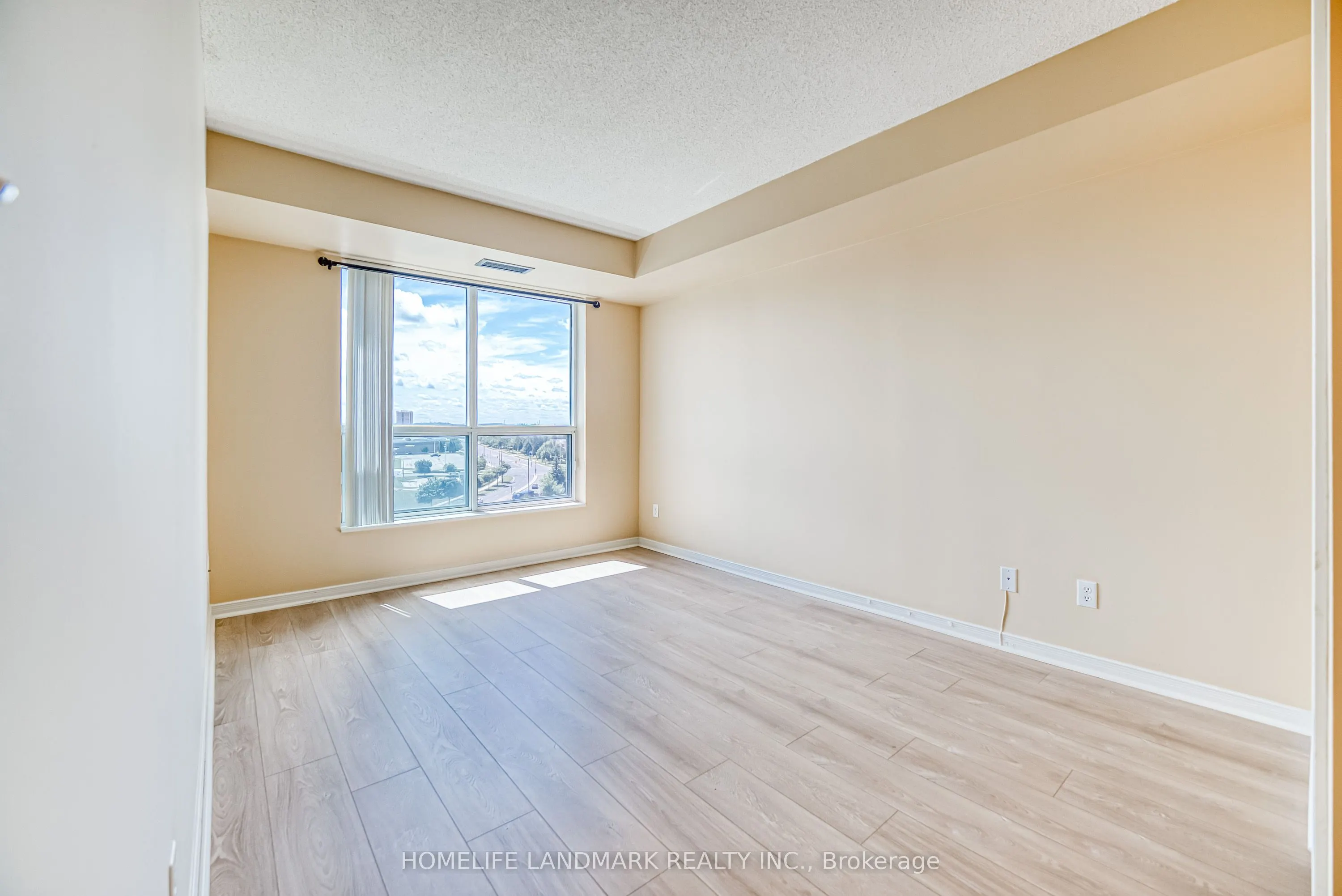 2545 Erin Centre Boulevard, #908