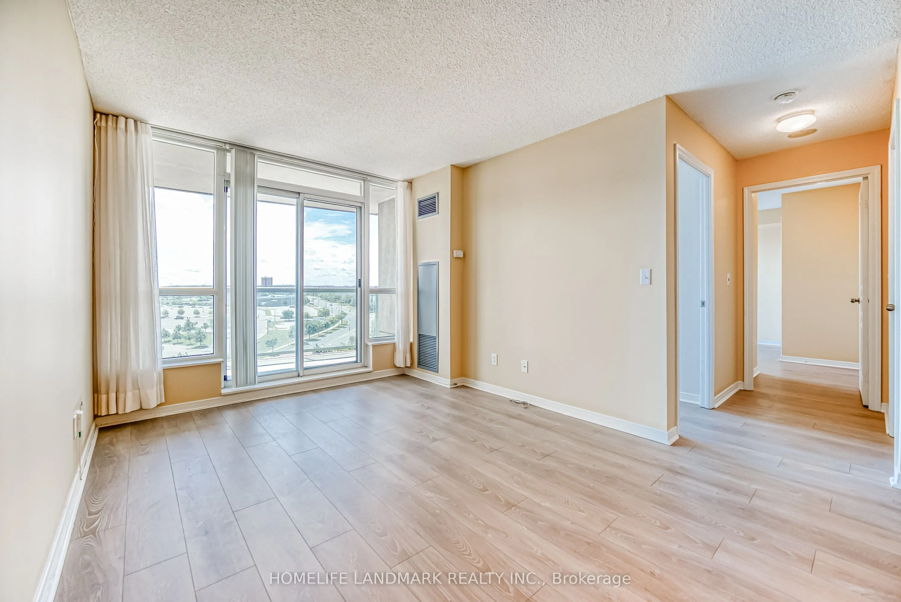 2545 Erin Centre Boulevard, #908