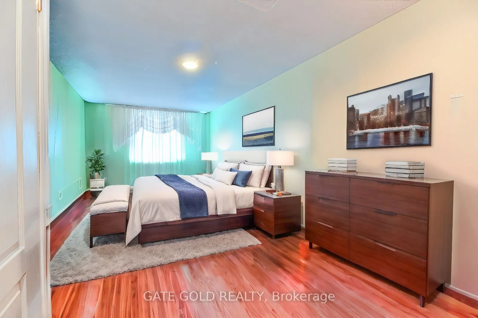 2470 Eglinton Avenue W, #706