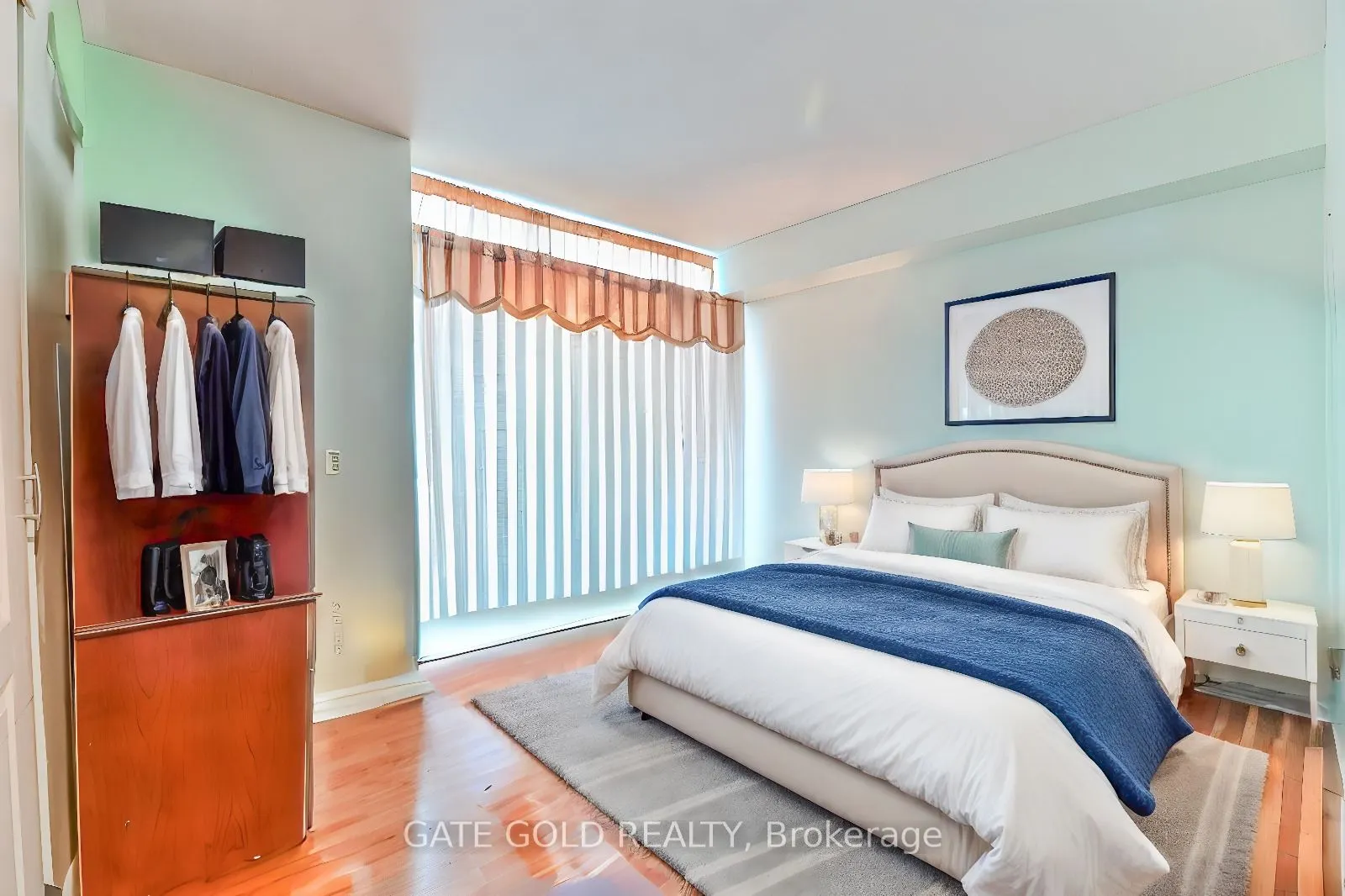 2470 Eglinton Avenue W, #706