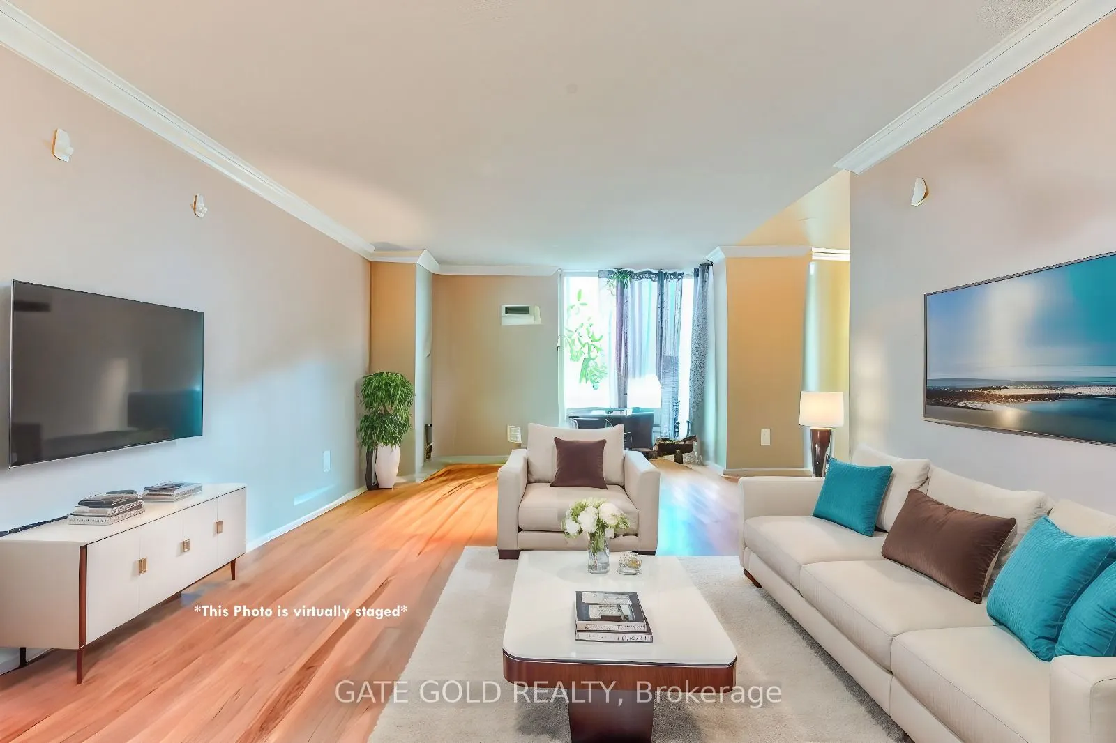2470 Eglinton Avenue W, #706