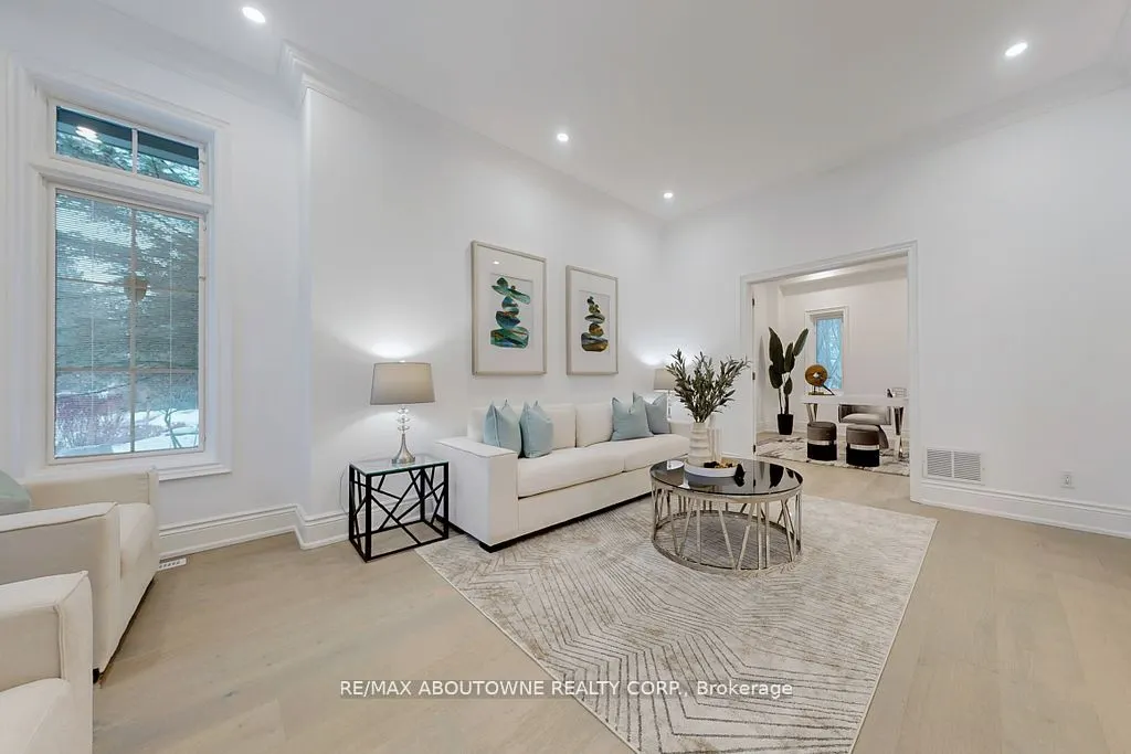 116 Parkwood Court