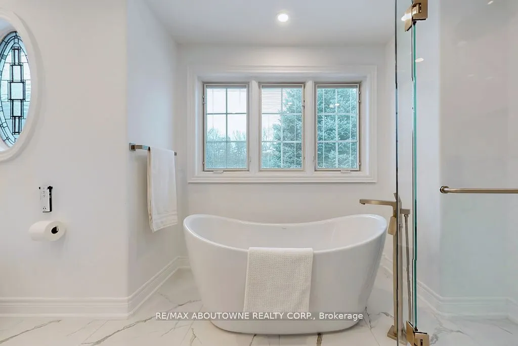 116 Parkwood Court