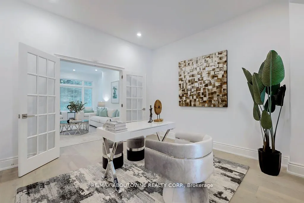 116 Parkwood Court