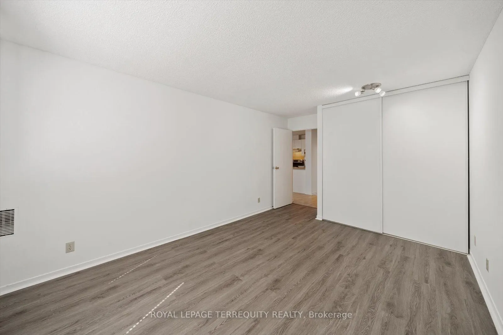 1275 Cornerbrook Place, #208
